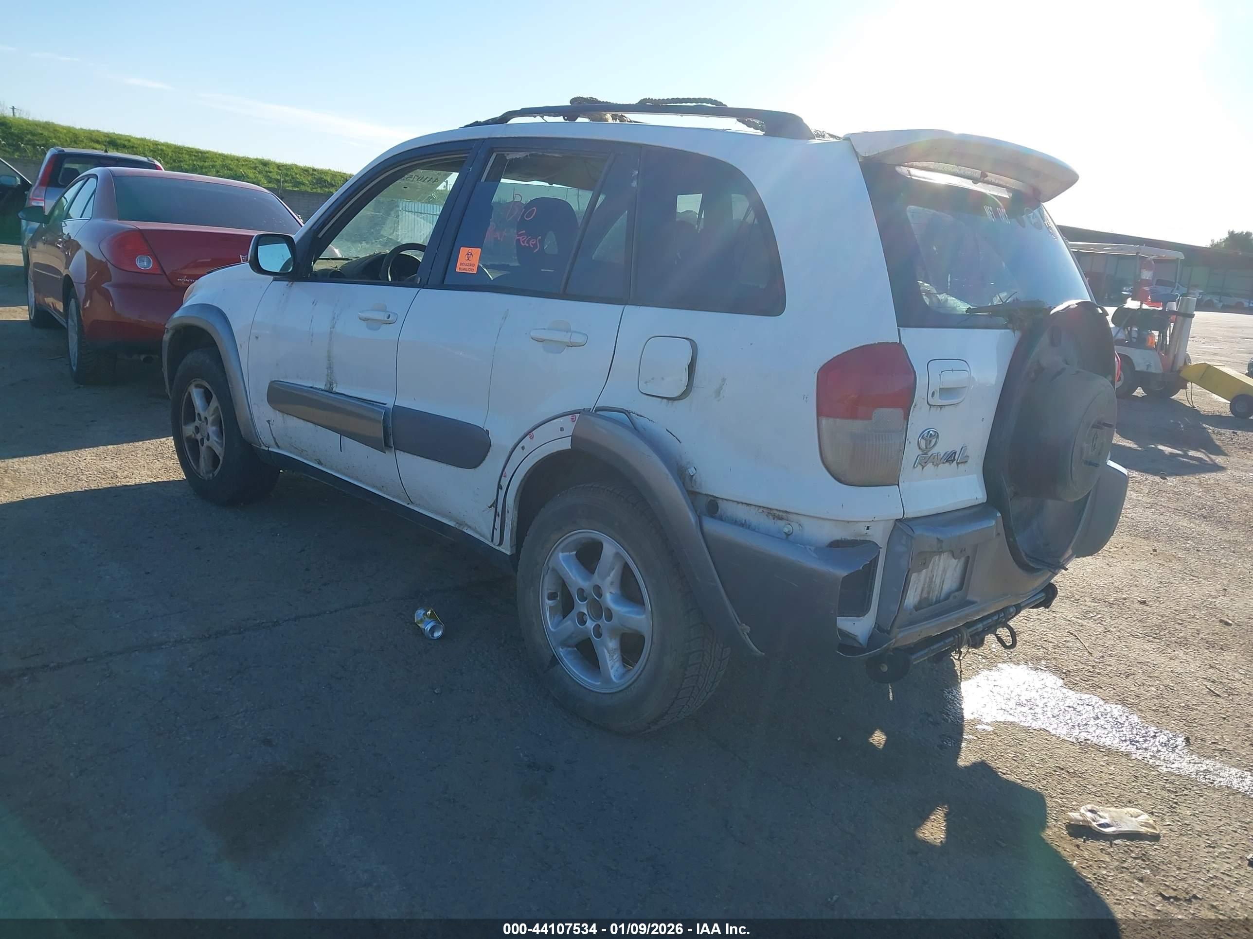 TOYOTA RAV4 image 3