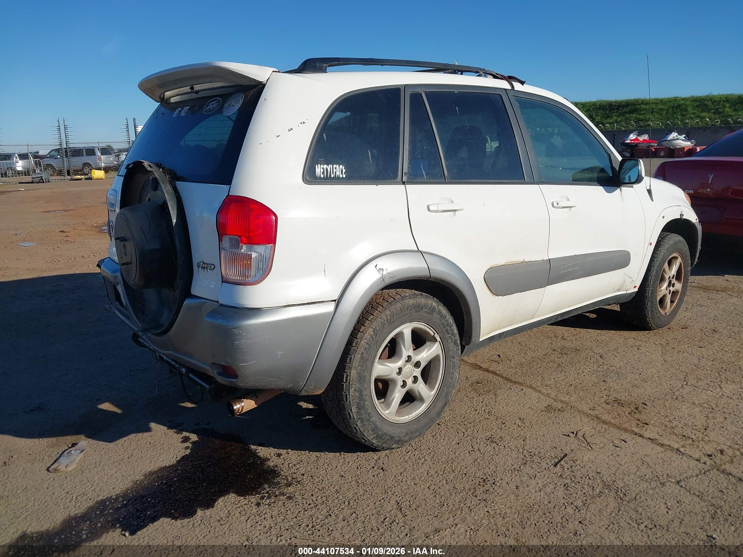 TOYOTA RAV4 image 4