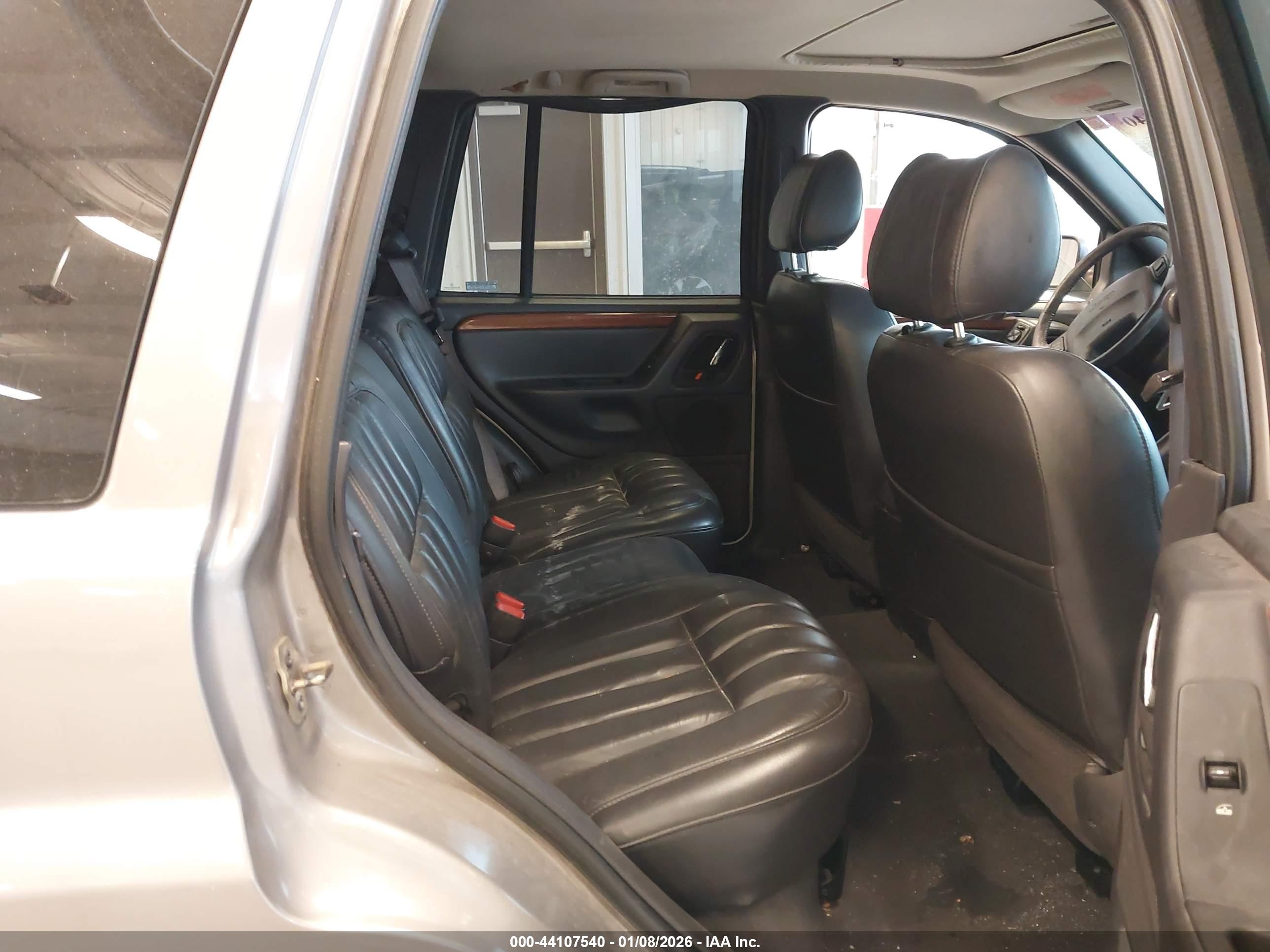 JEEP GRAND image 8