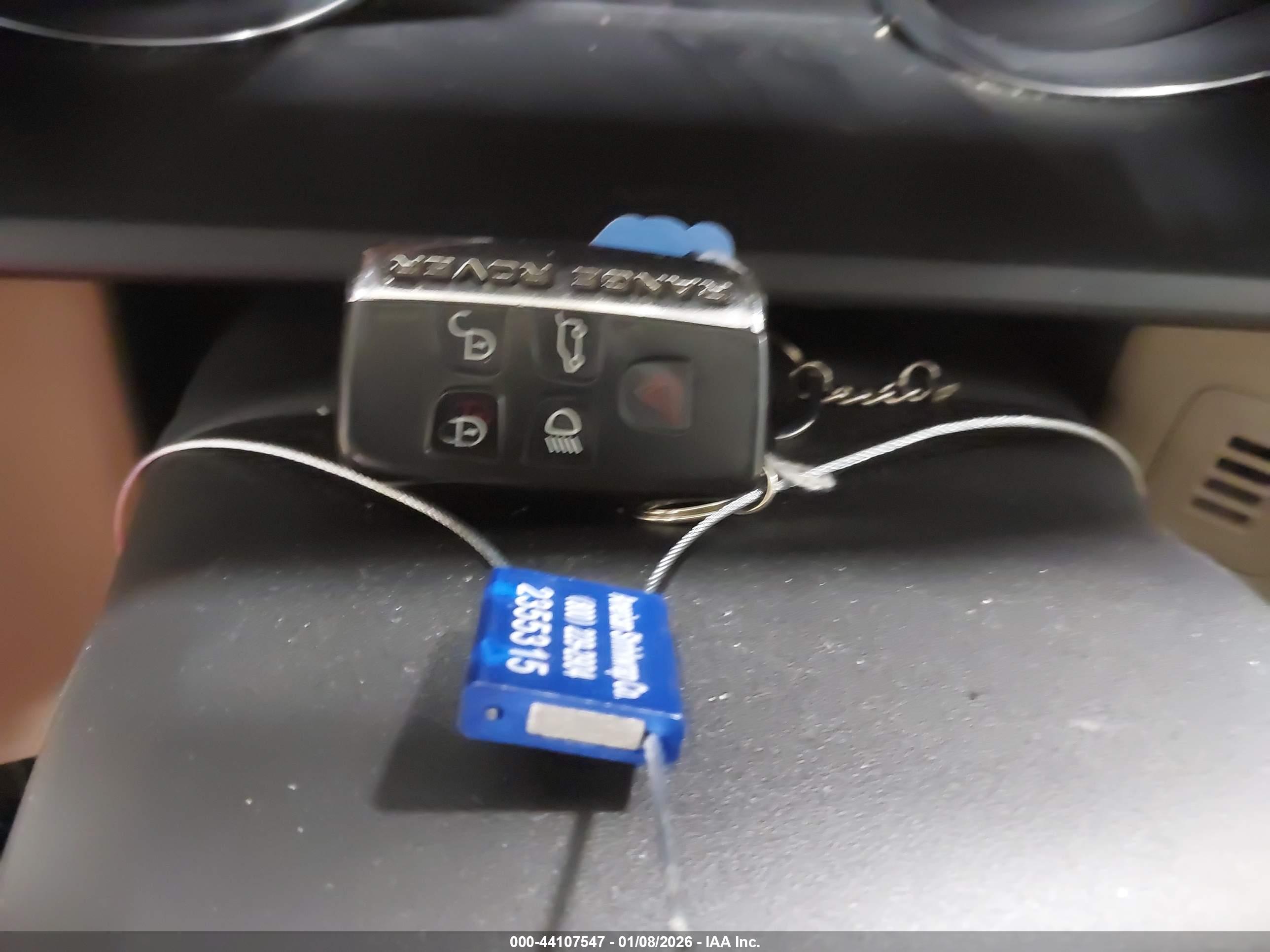 LAND ROVER image 11