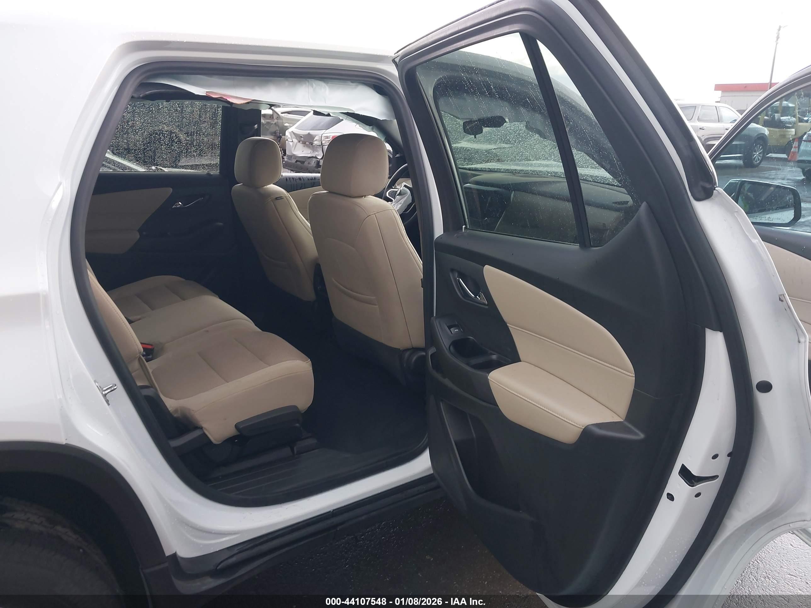 CHEVROLET TRAVERSE image 8