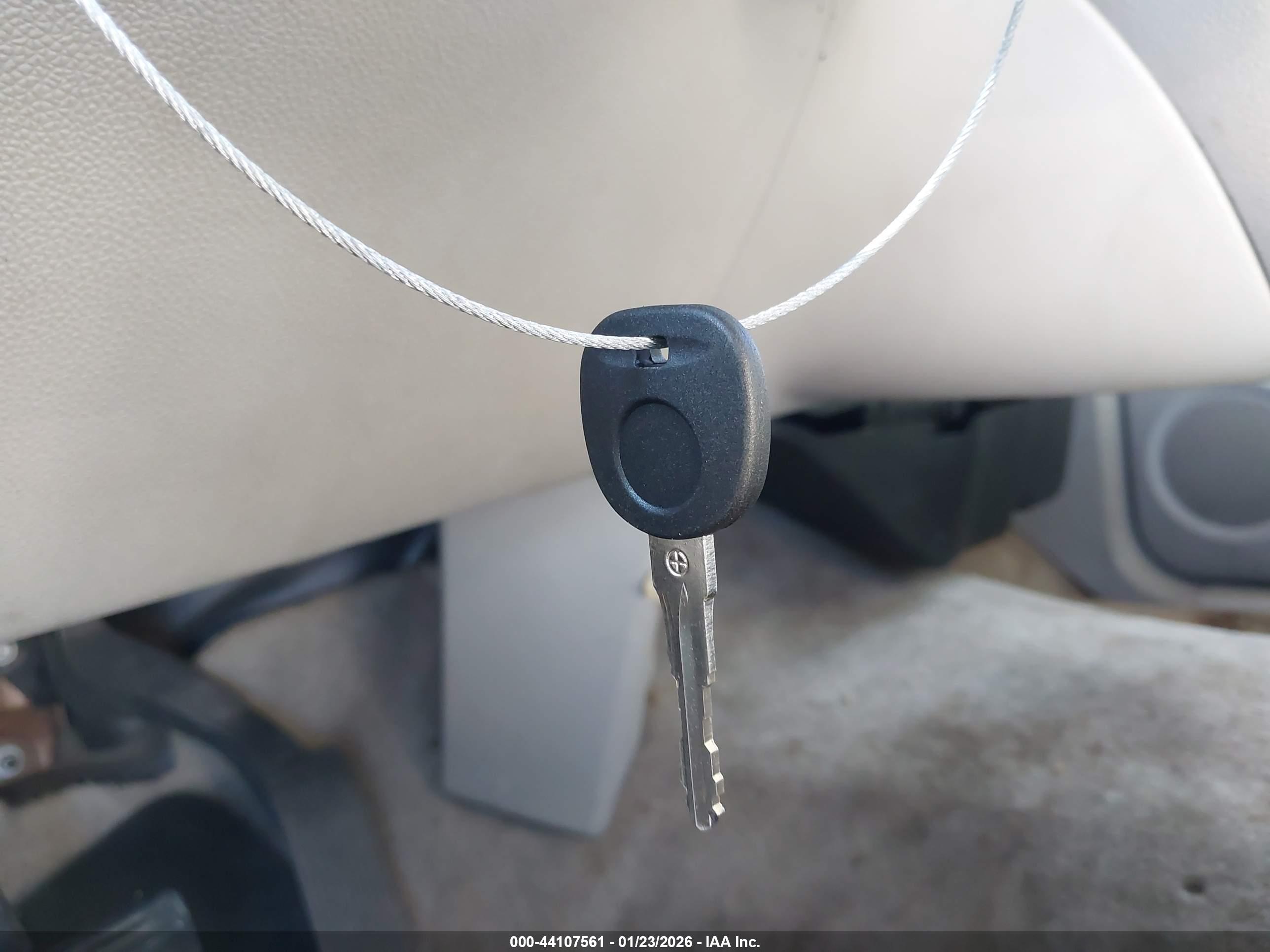 CHEVROLET TAHOE image 11