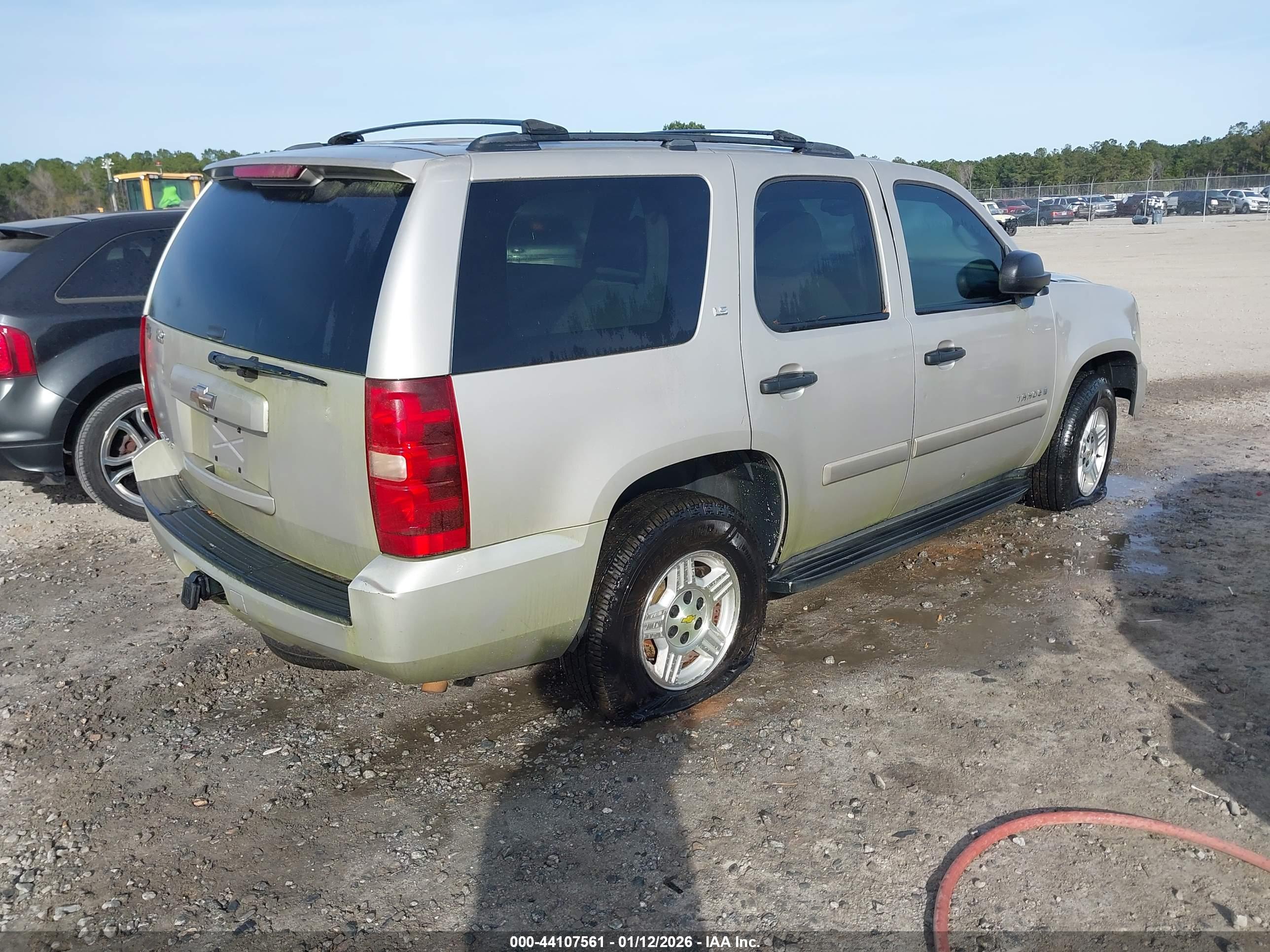 CHEVROLET TAHOE image 4