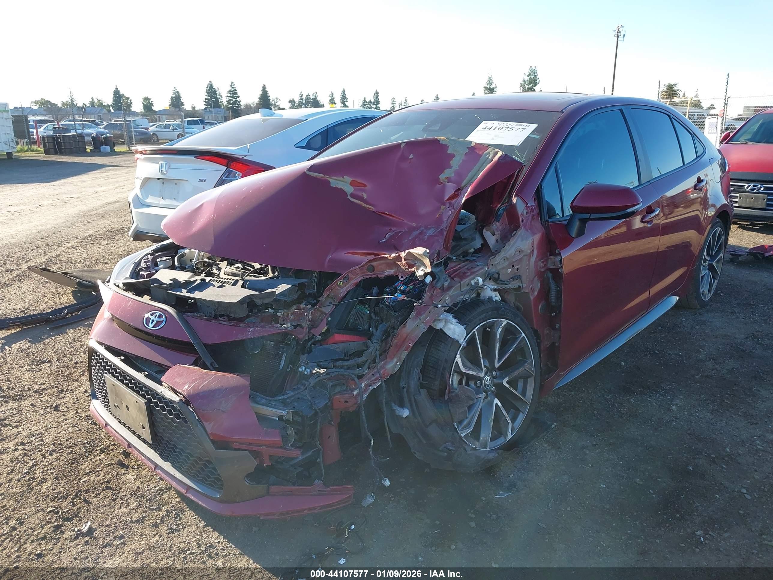 TOYOTA COROLLA image 2