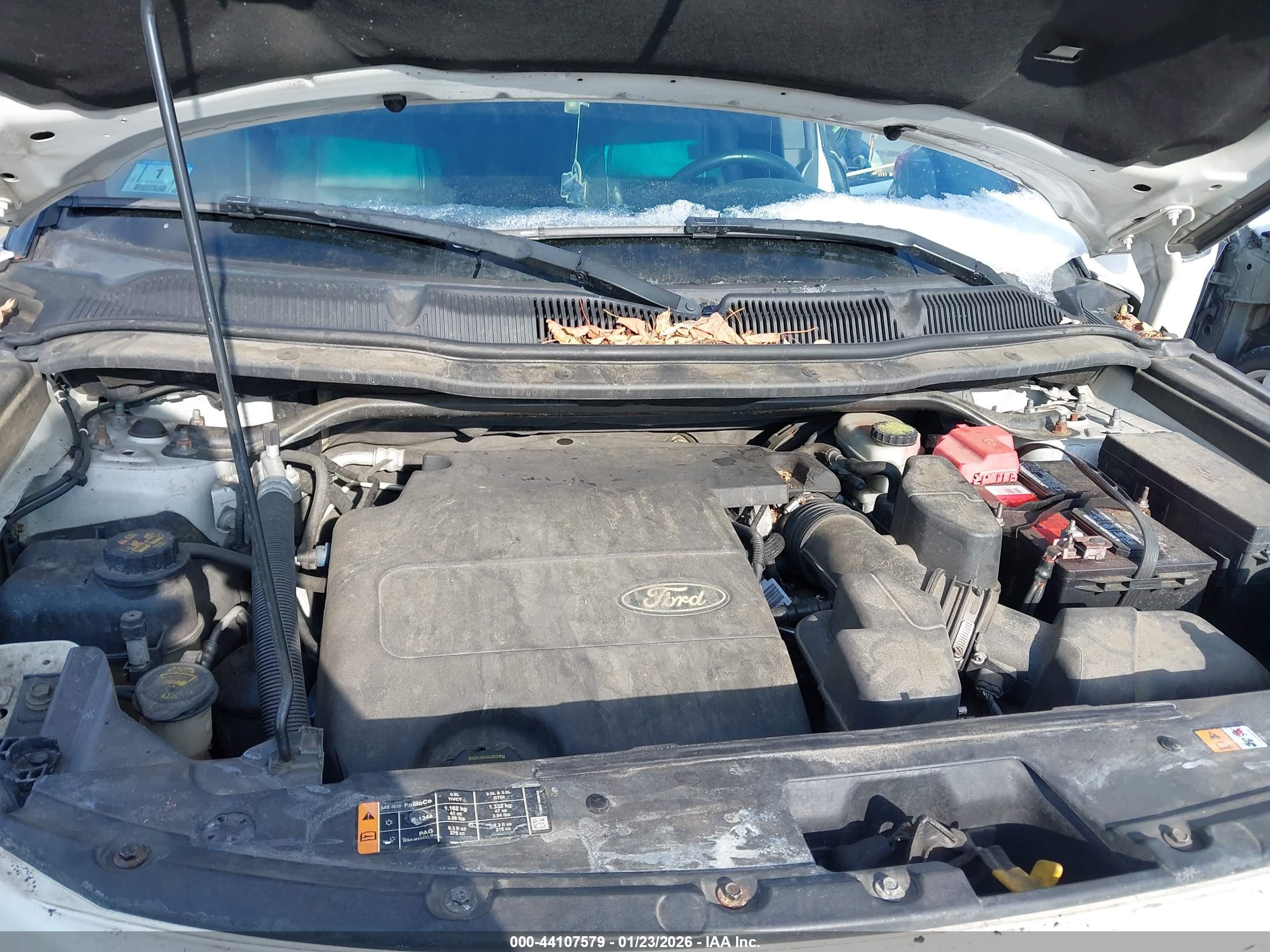 FORD EXPLORER image 10
