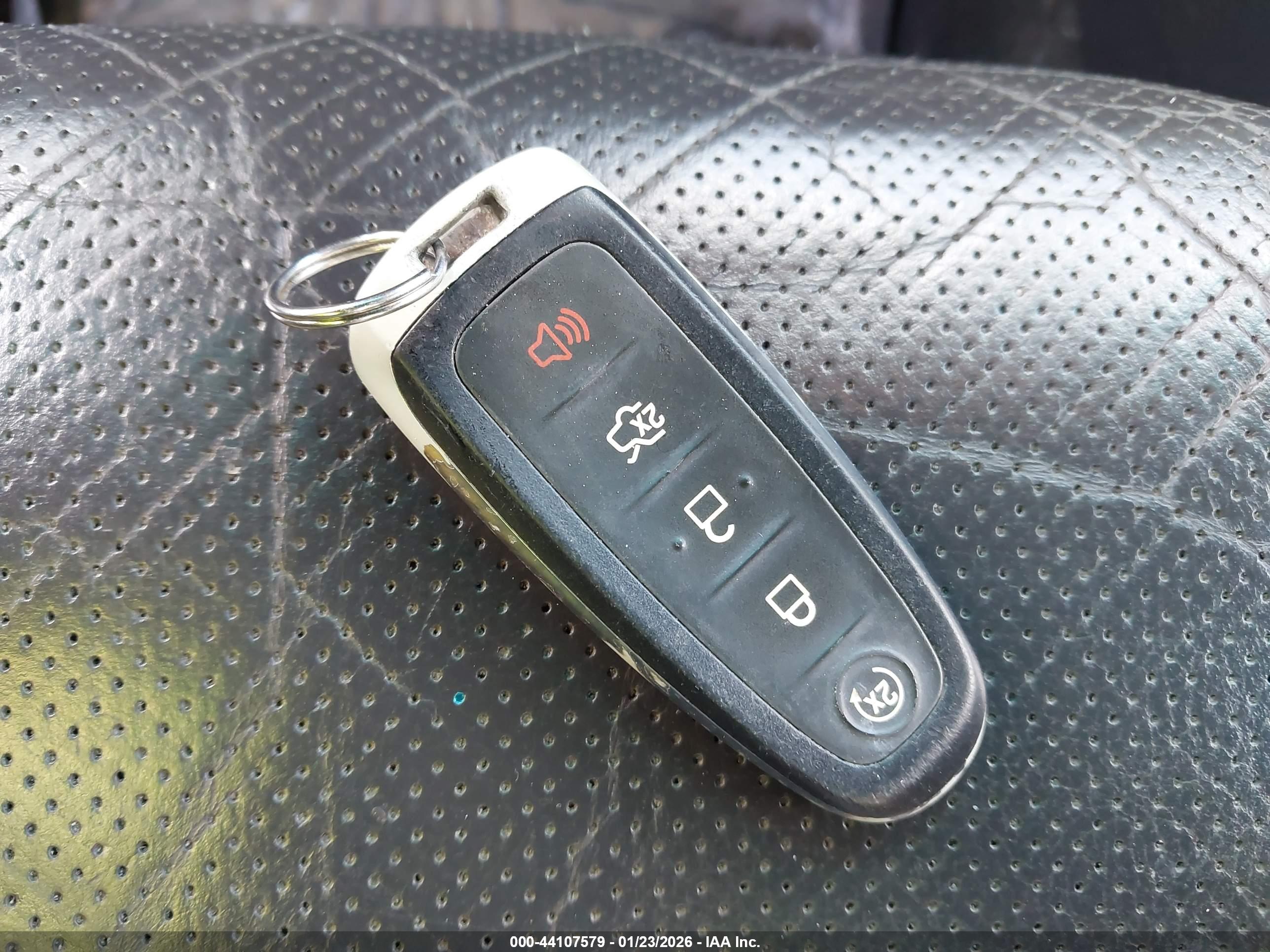 FORD EXPLORER image 11