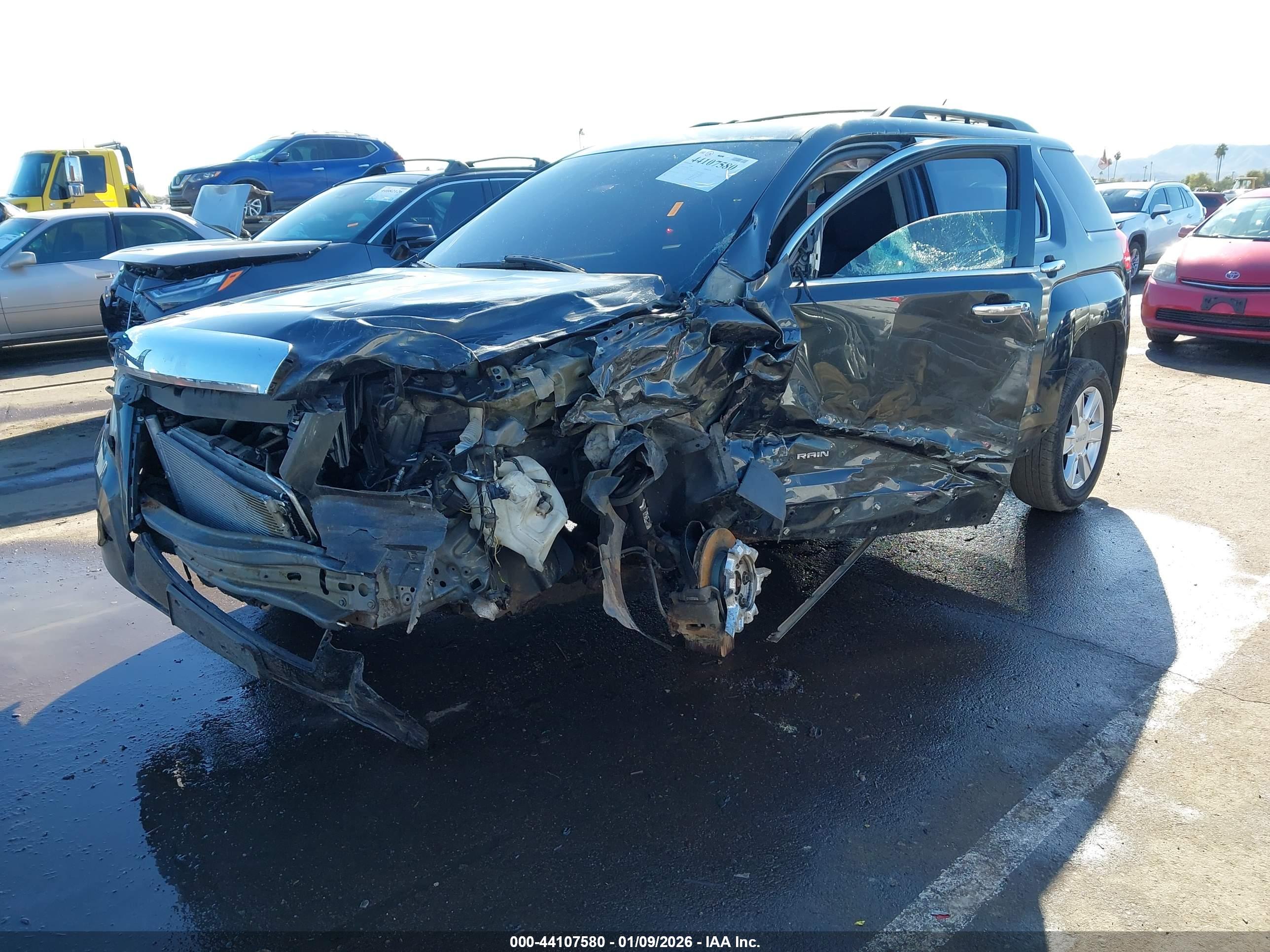 GMC TERRAIN image 2