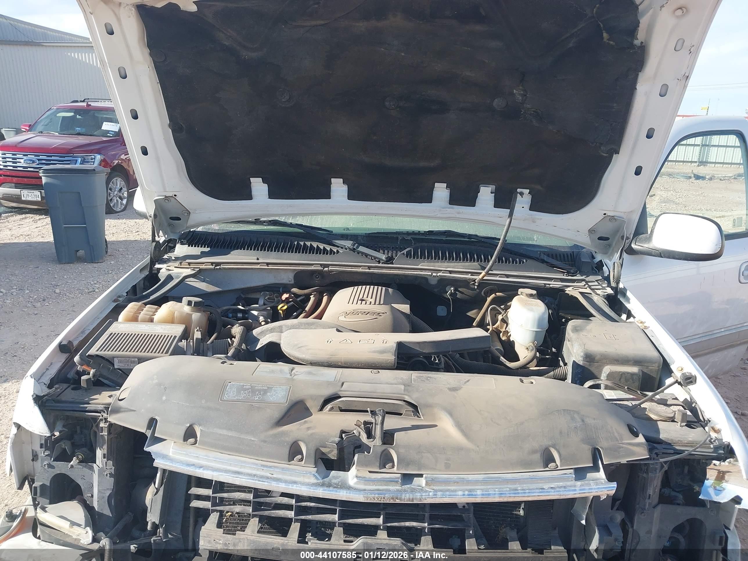 CHEVROLET SUBURBAN image 10