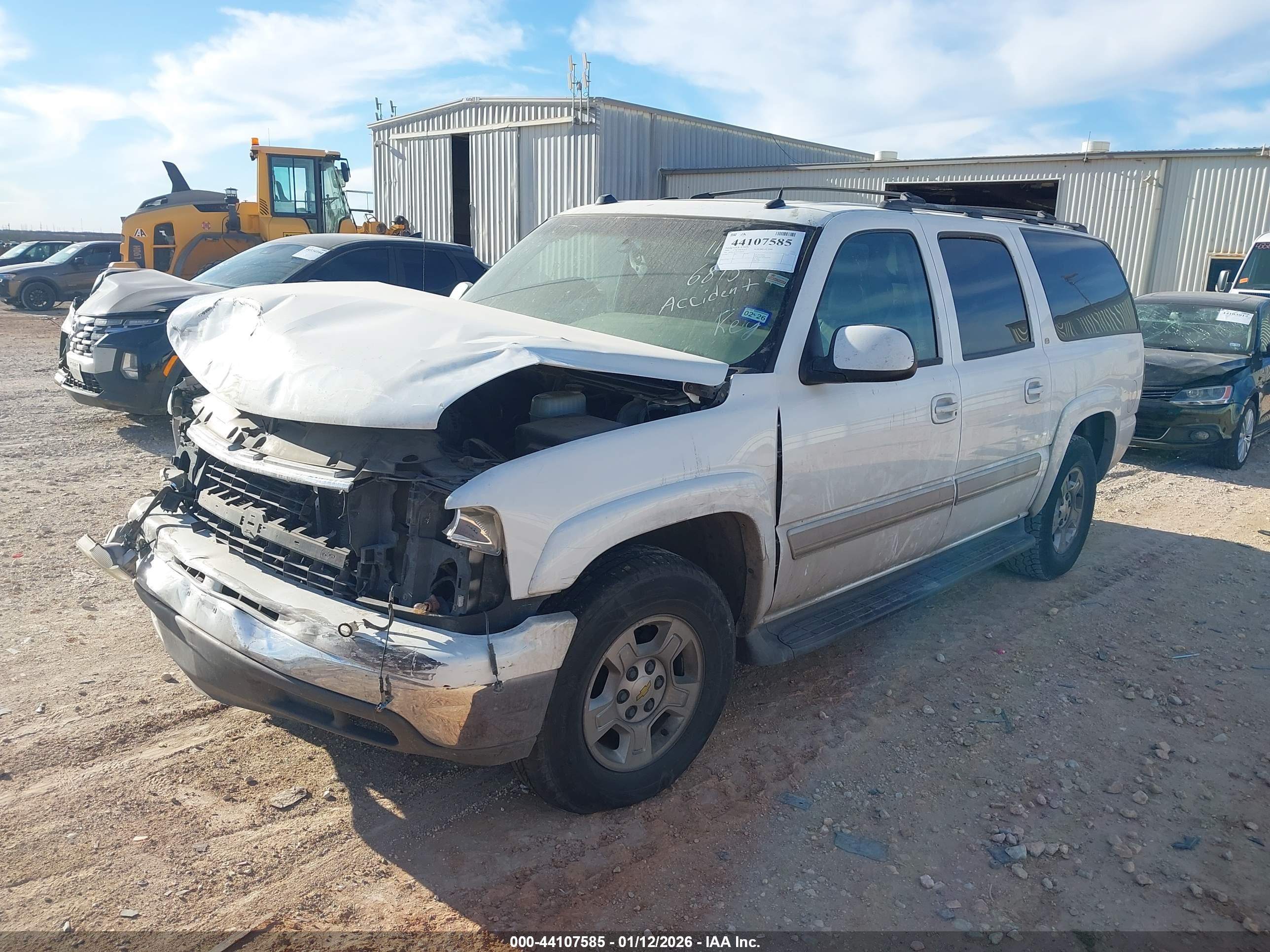 CHEVROLET SUBURBAN image 2