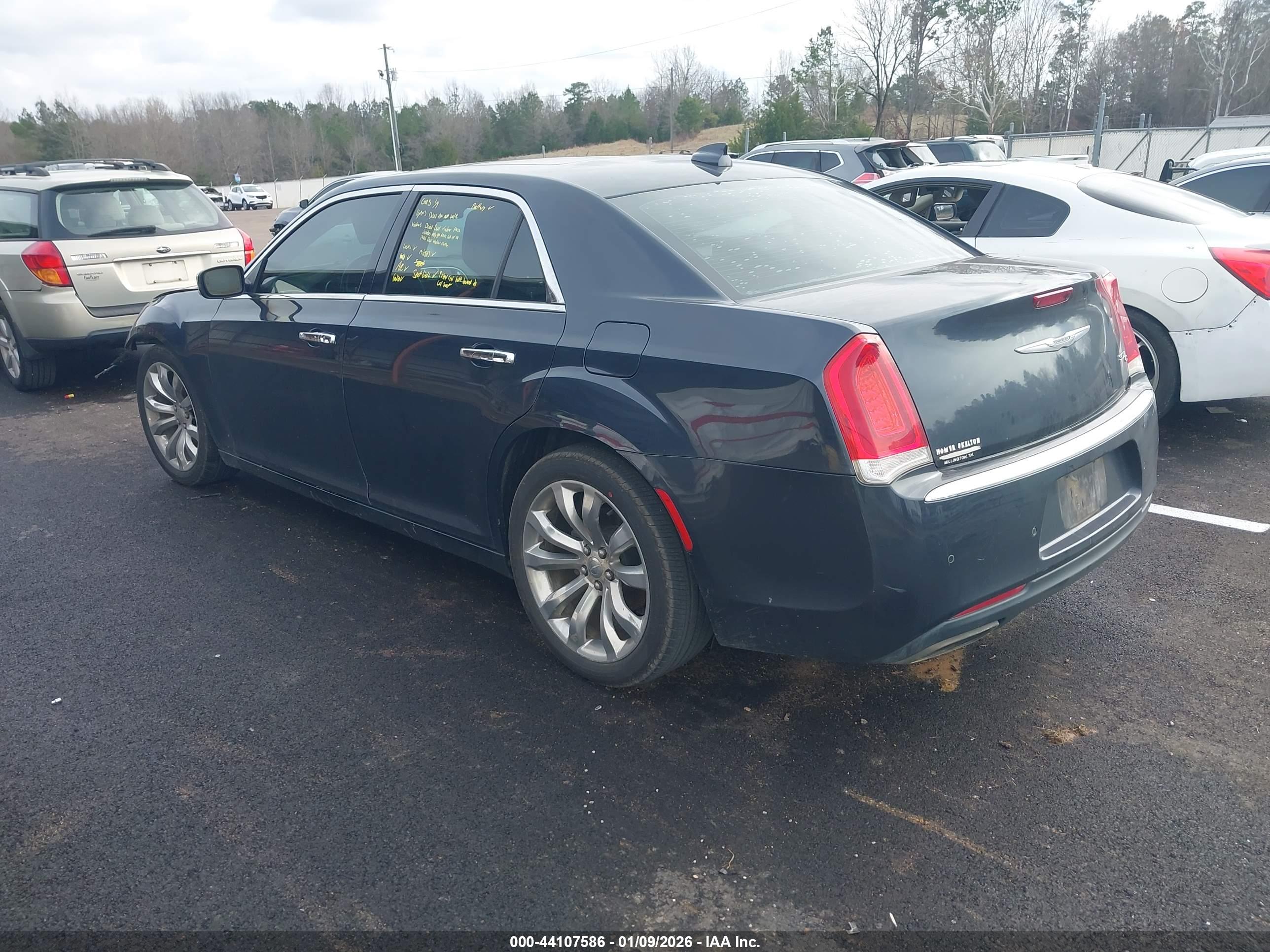 CHRYSLER 300C image 3