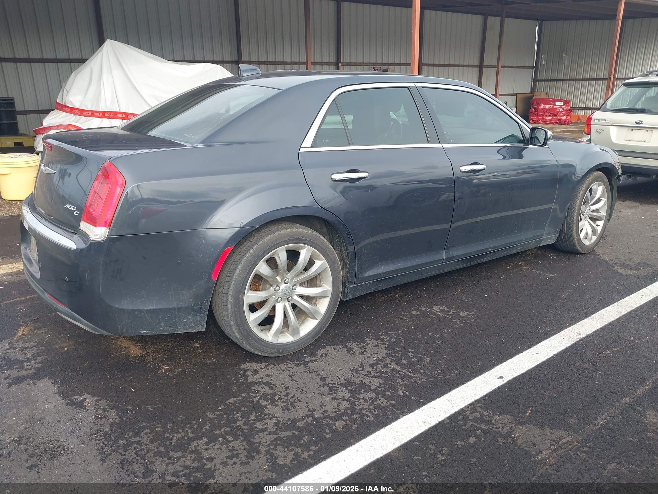 CHRYSLER 300C image 4