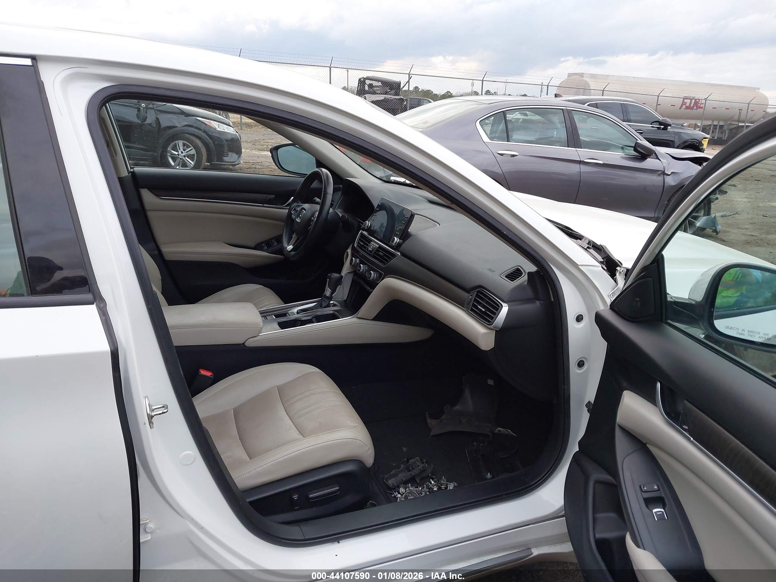 HONDA ACCORD image 5