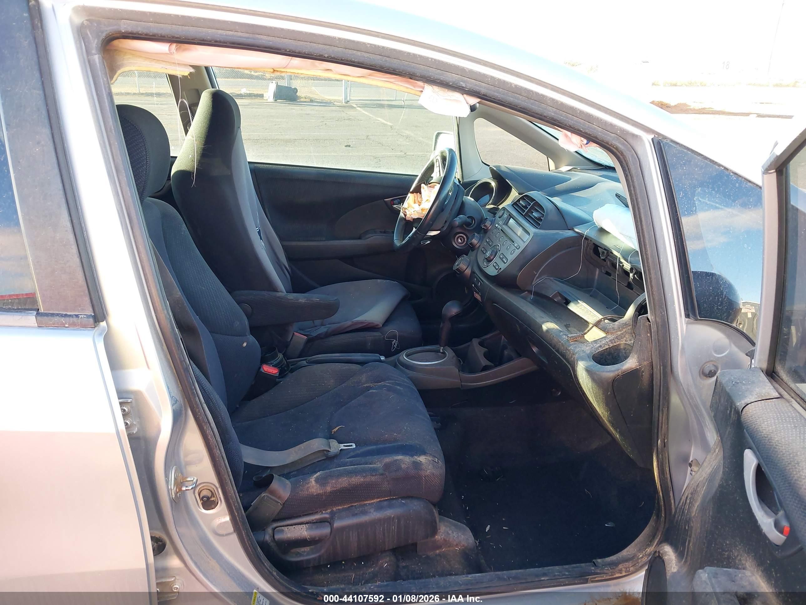 HONDA FIT image 5