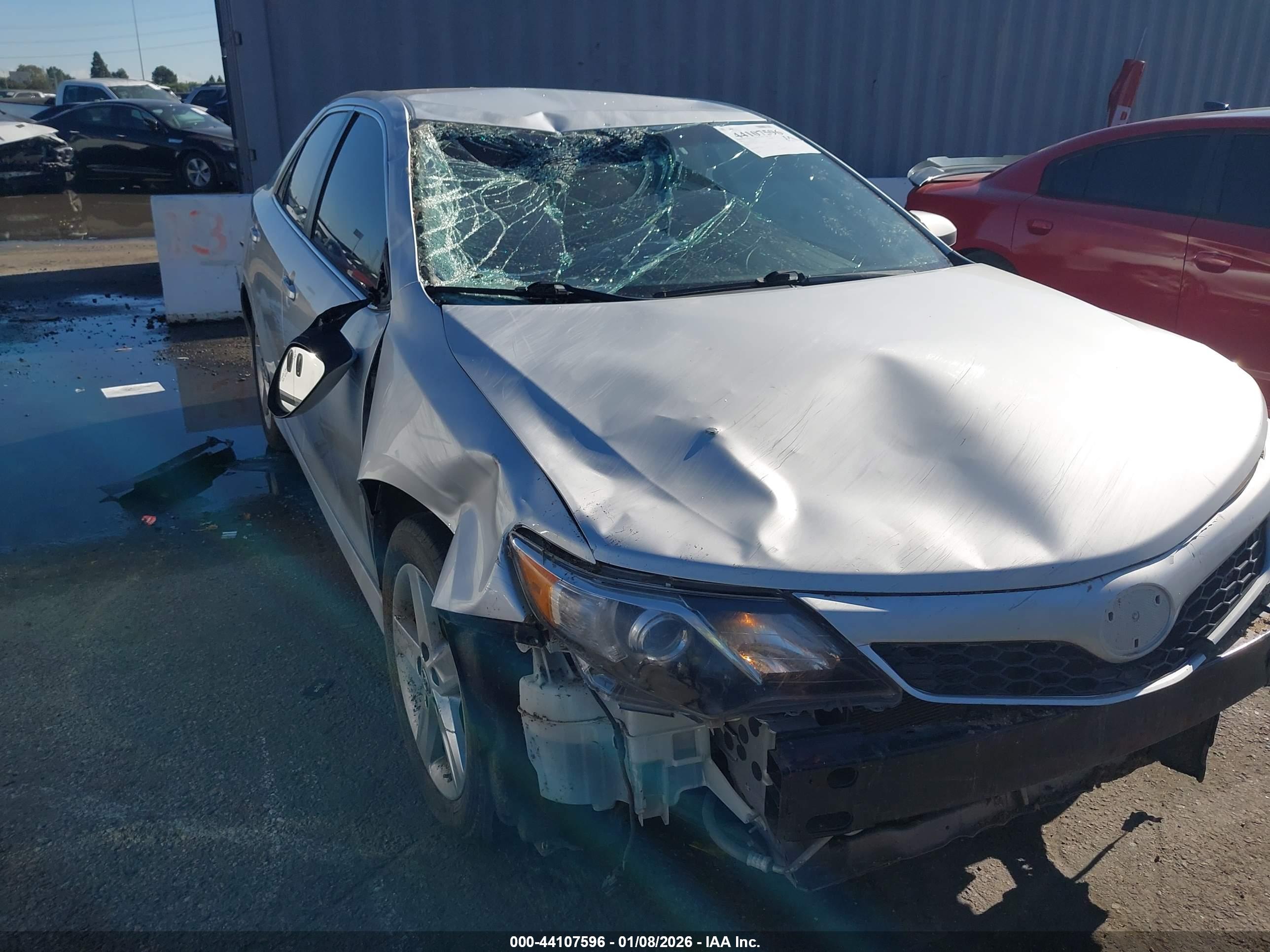 TOYOTA CAMRY image 6