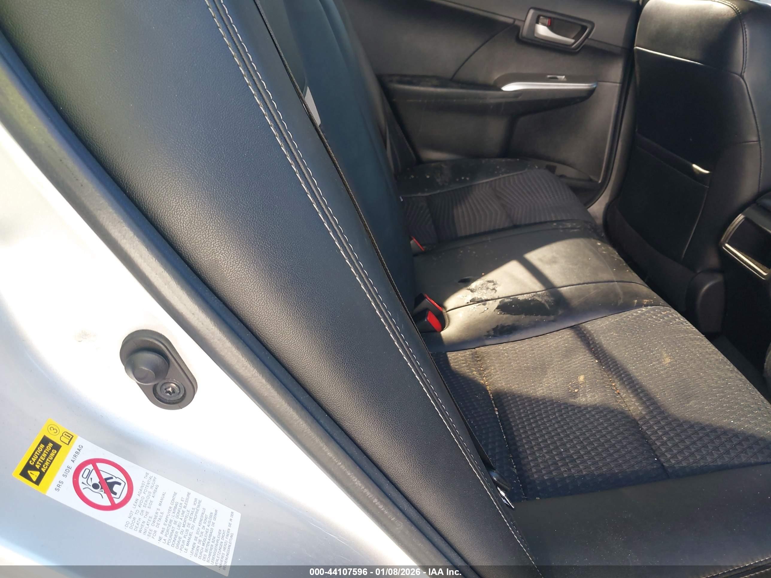 TOYOTA CAMRY image 8