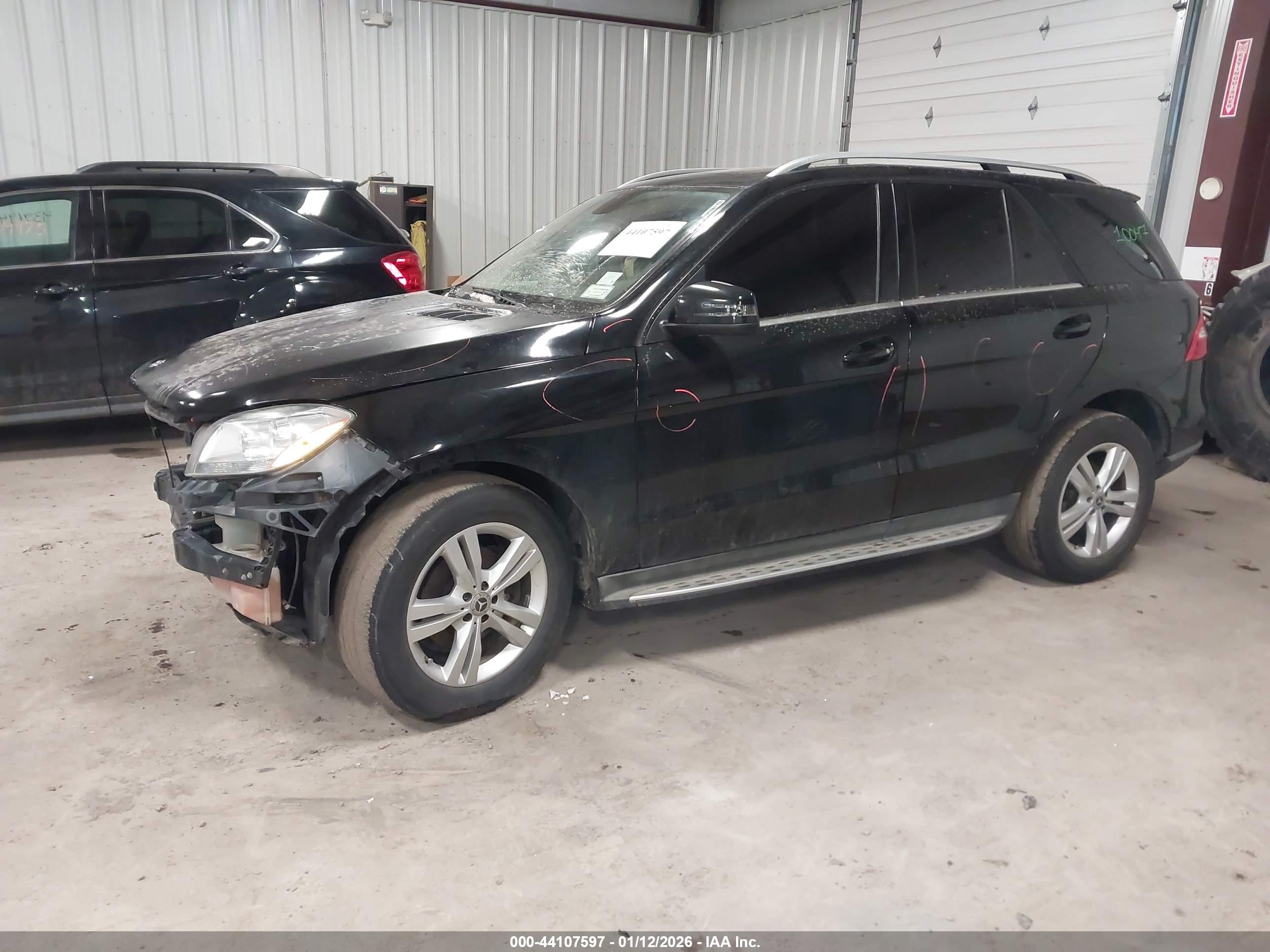 MERCEDES-BENZ ML image 2