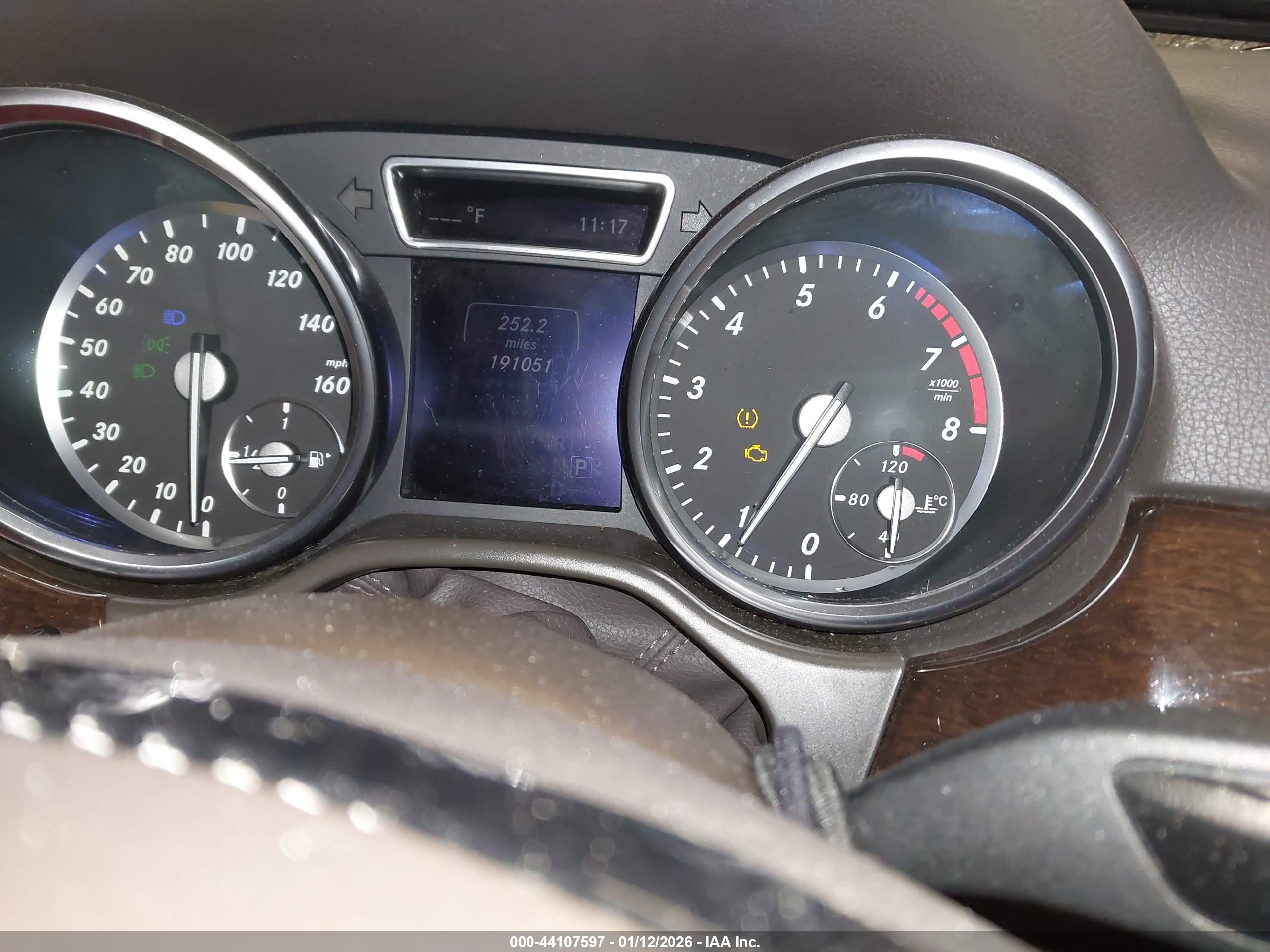 MERCEDES-BENZ ML image 7