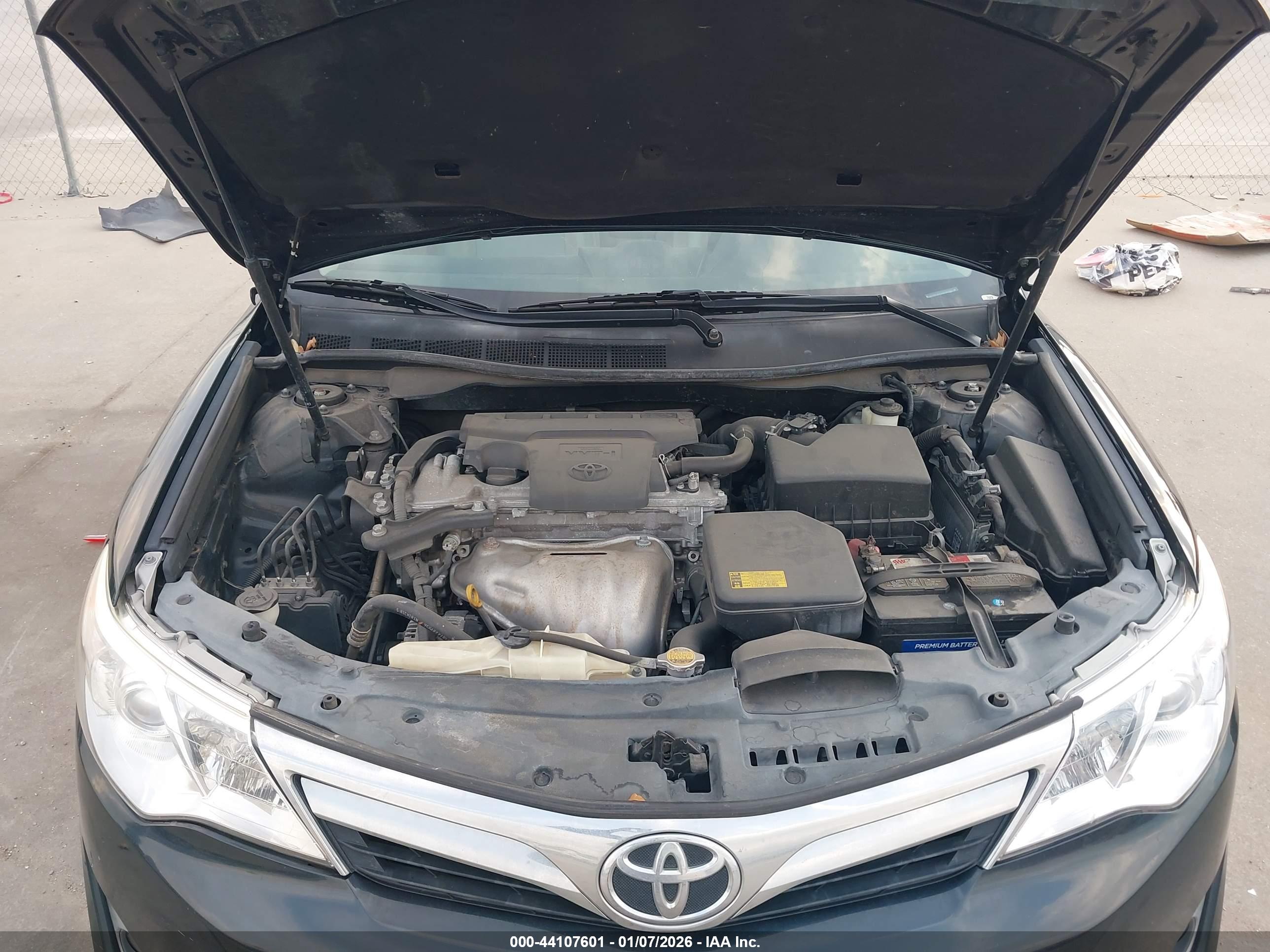 TOYOTA CAMRY image 10