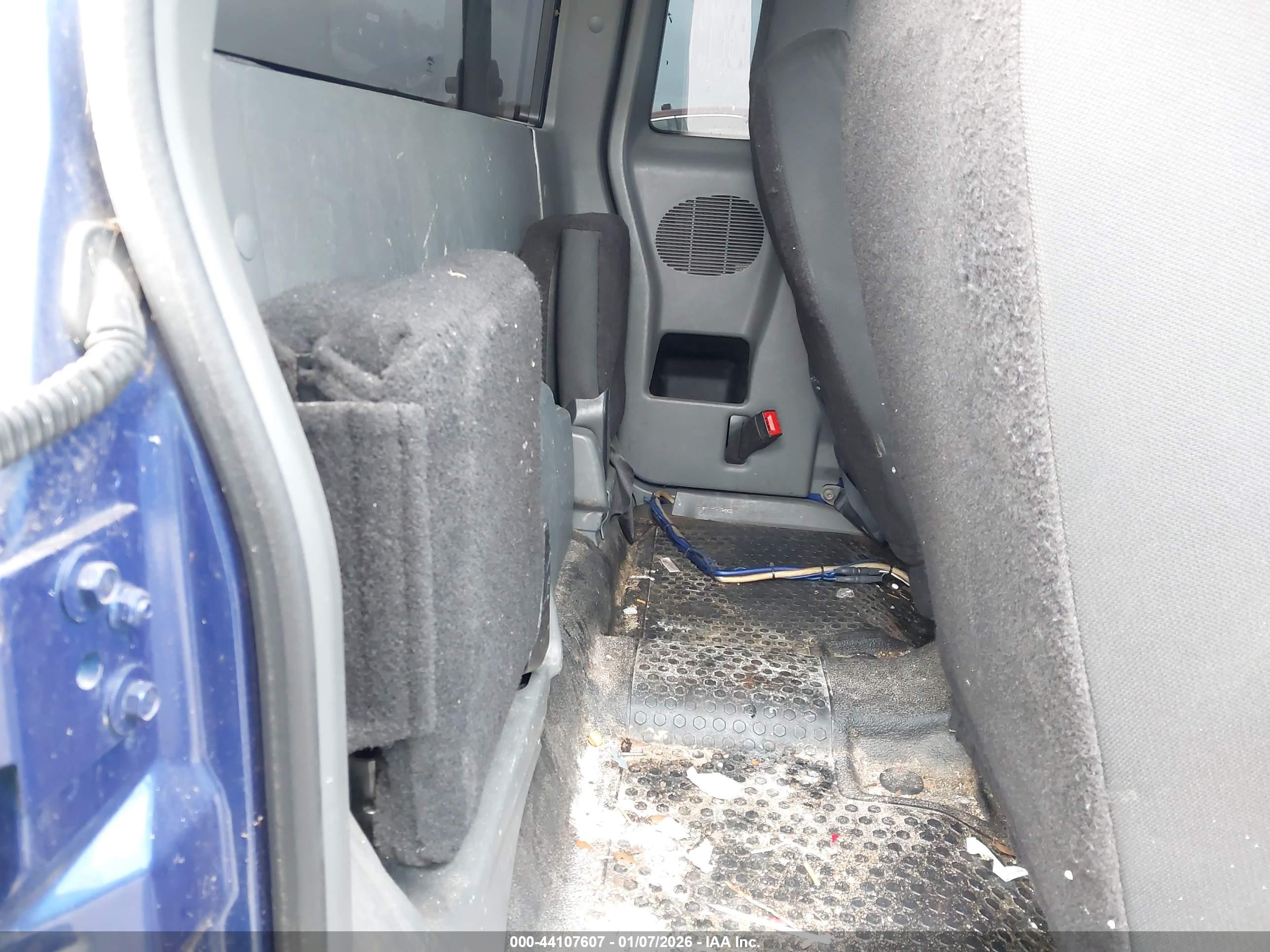 FORD RANGER image 8
