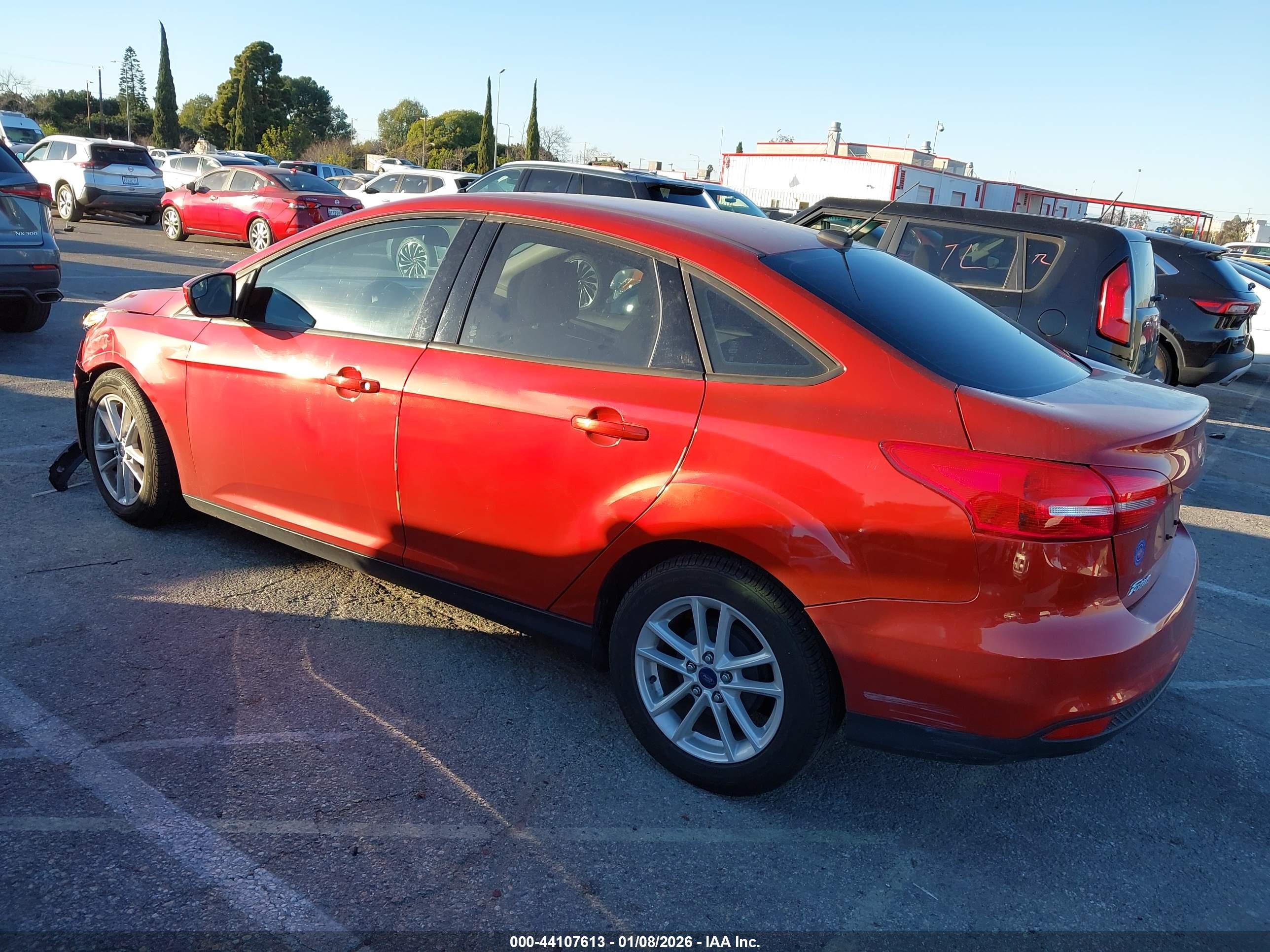 FORD FOCUS image 3
