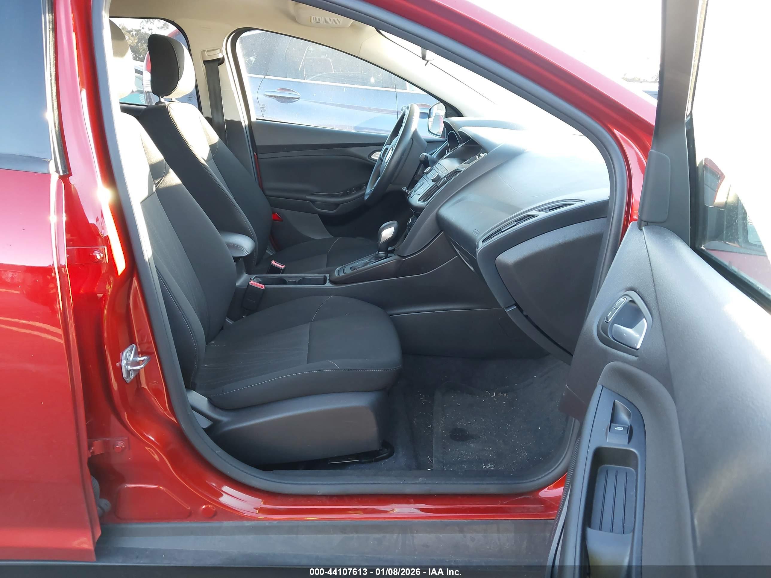 FORD FOCUS image 5