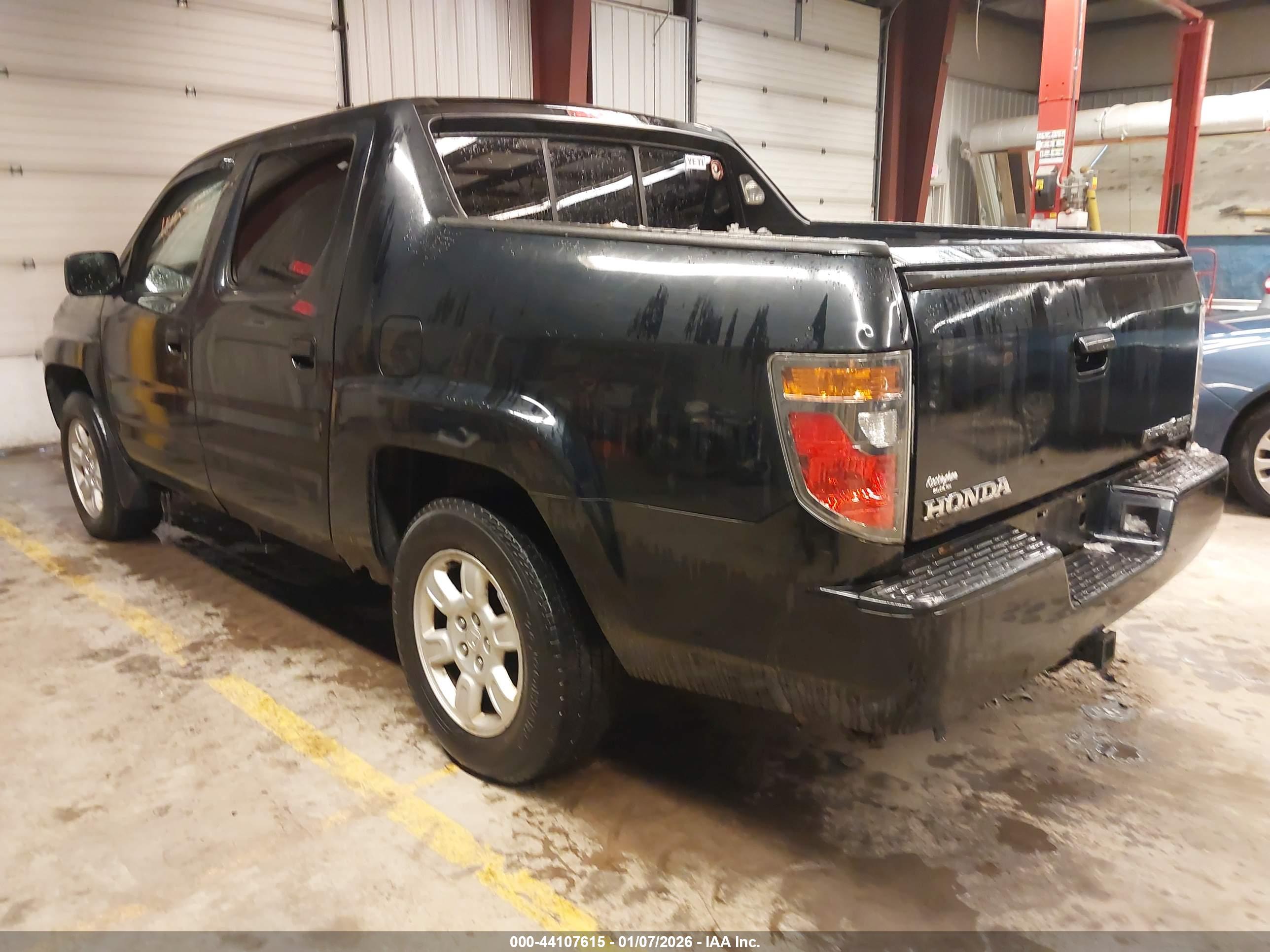 HONDA RIDGELINE image 3