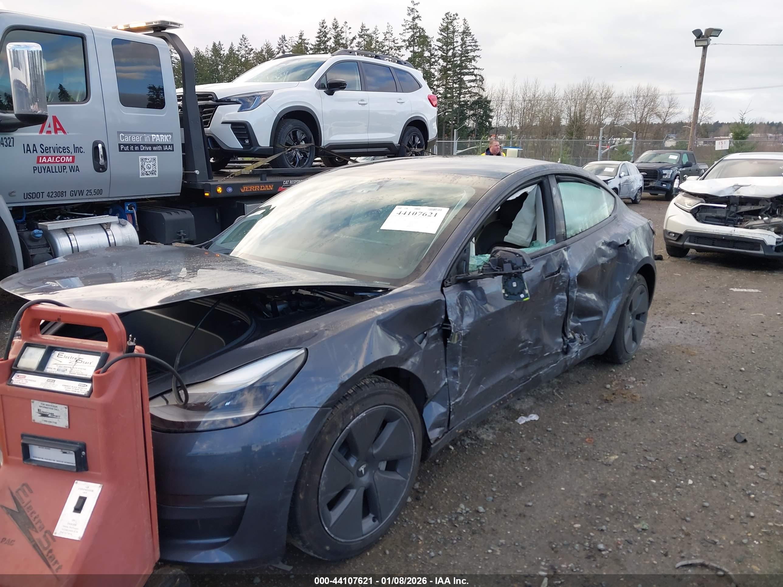 TESLA MODEL image 6