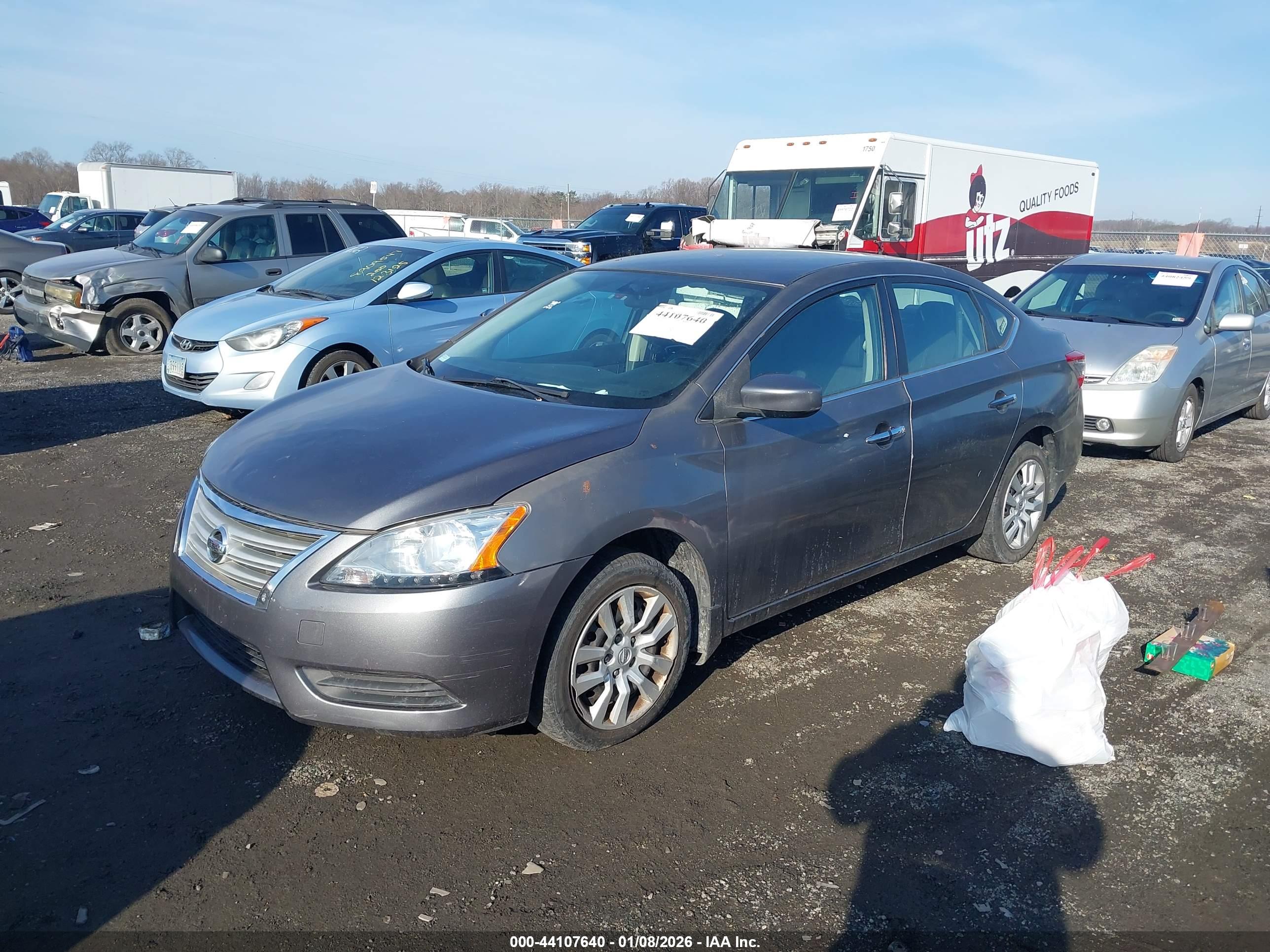 NISSAN SENTRA image 2