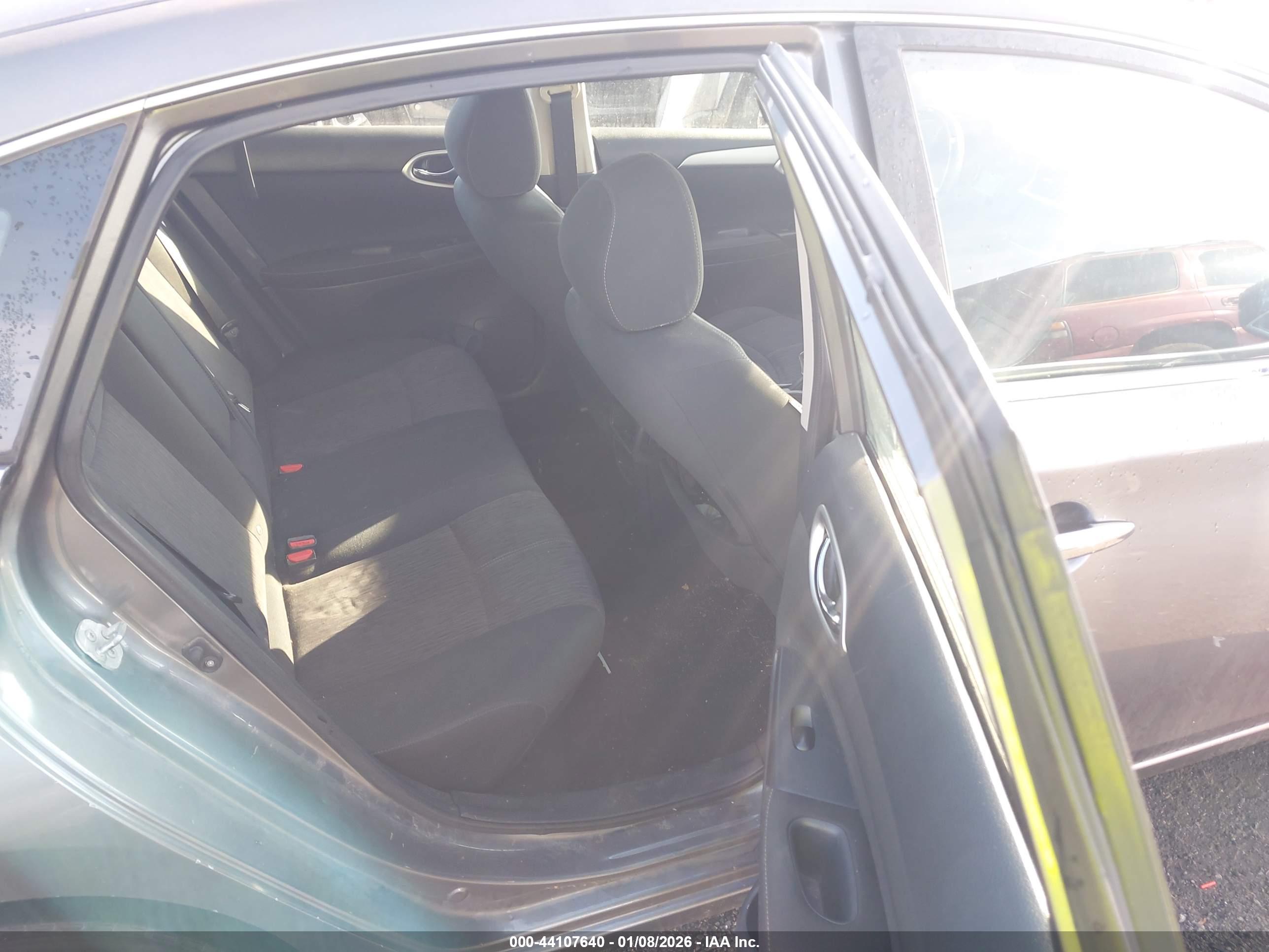 NISSAN SENTRA image 8