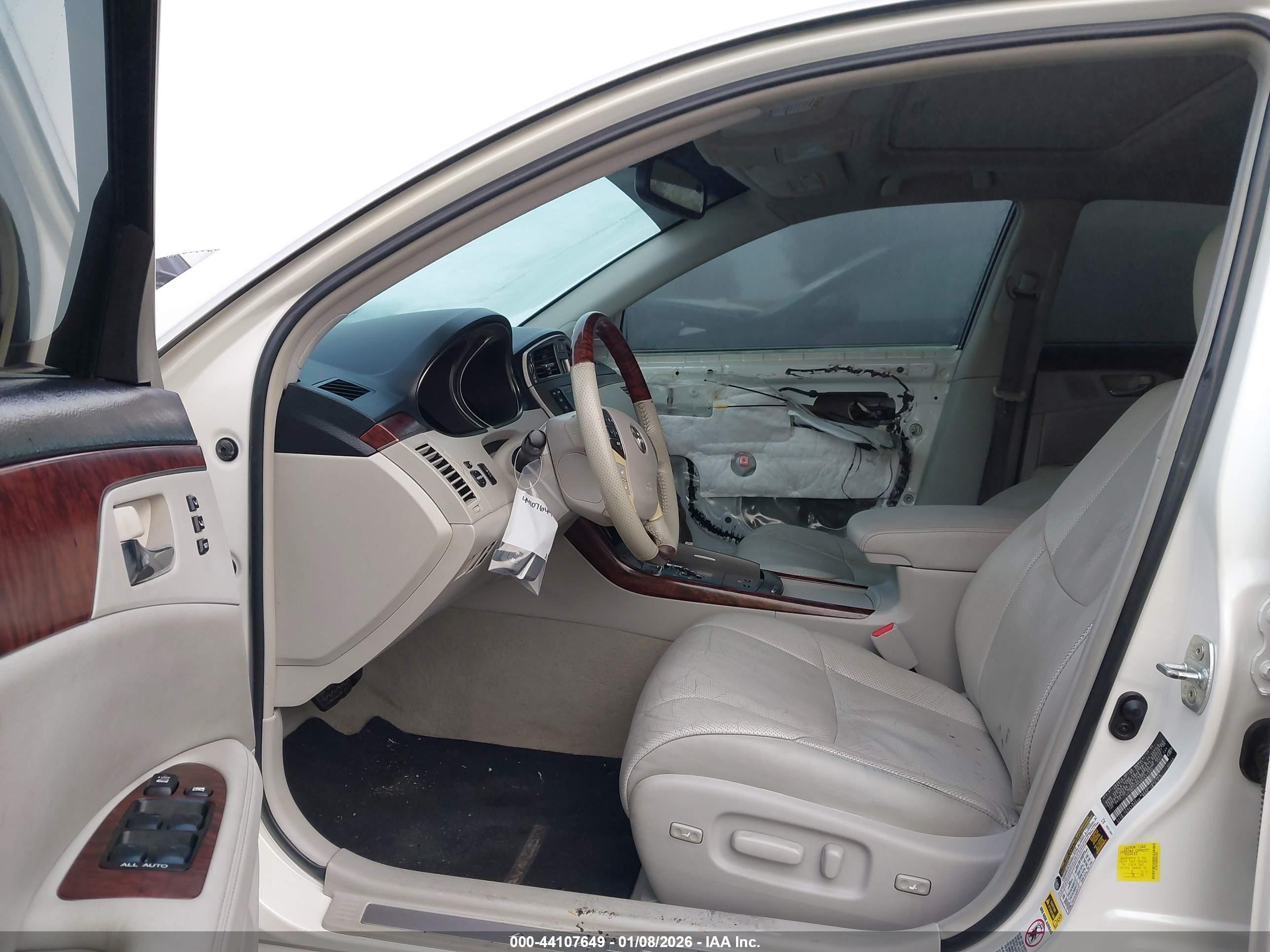 TOYOTA AVALON image 5