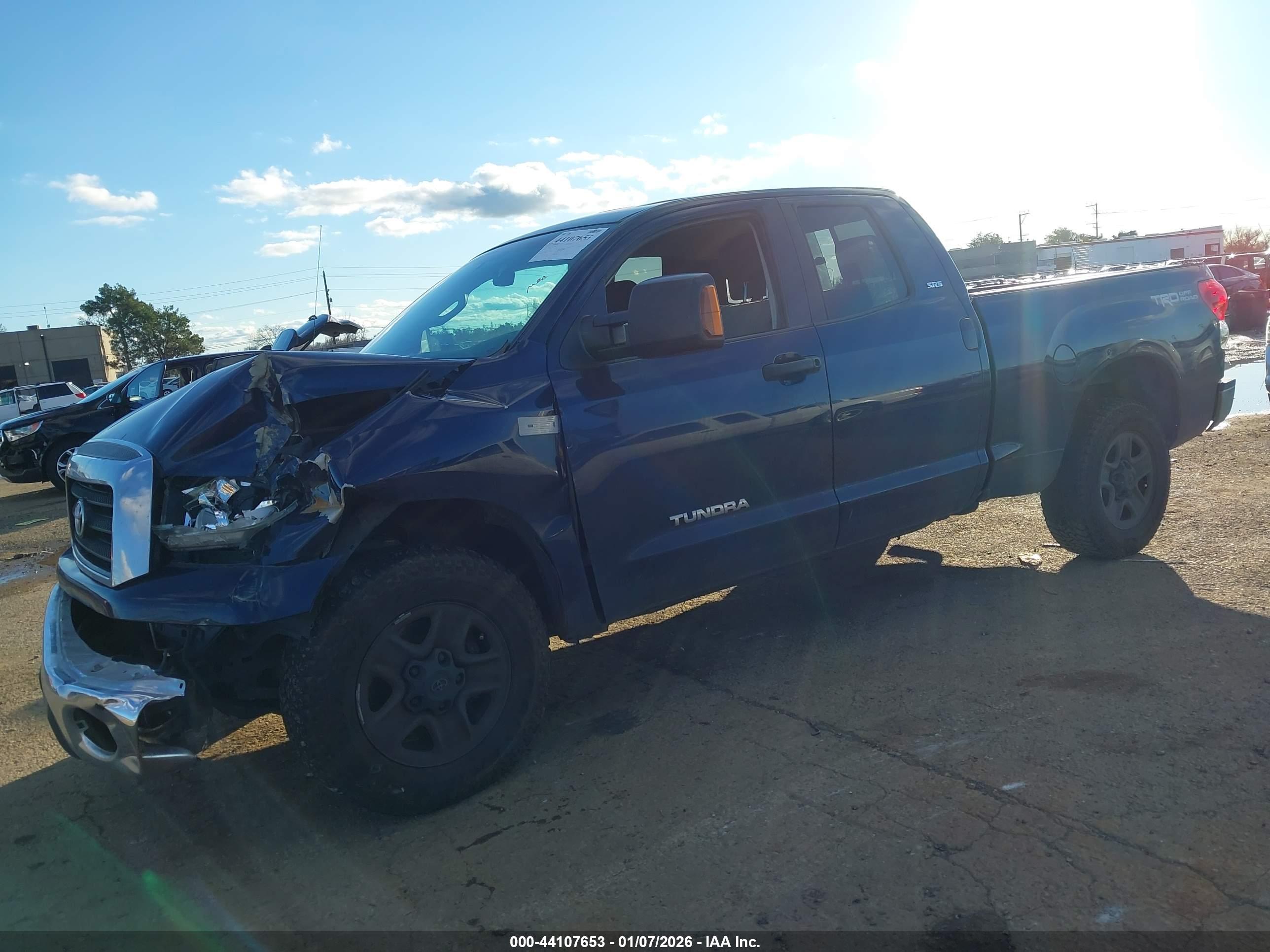 TOYOTA TUNDRA image 6
