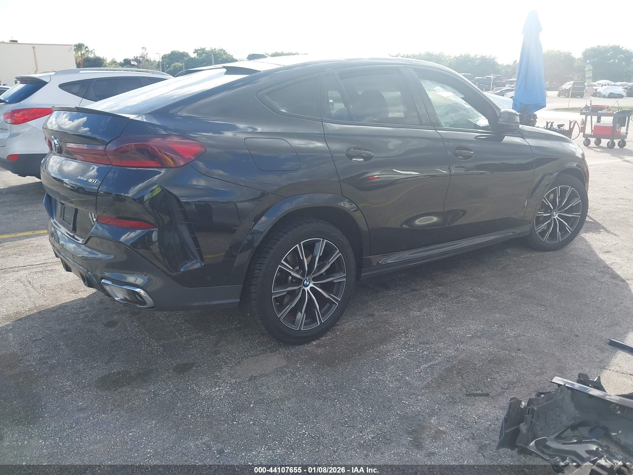 BMW X6 image 4