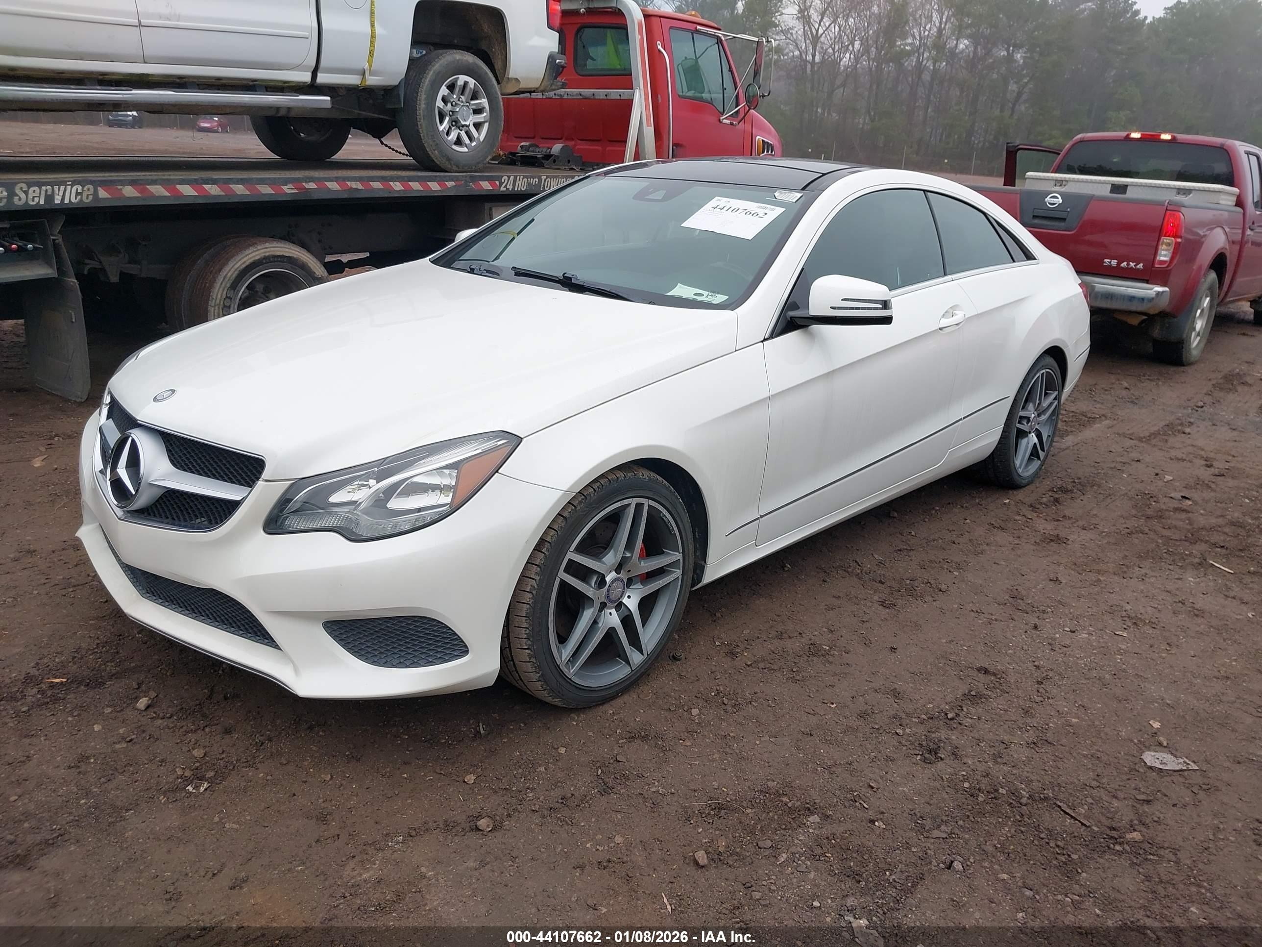 MERCEDES-BENZ E image 2