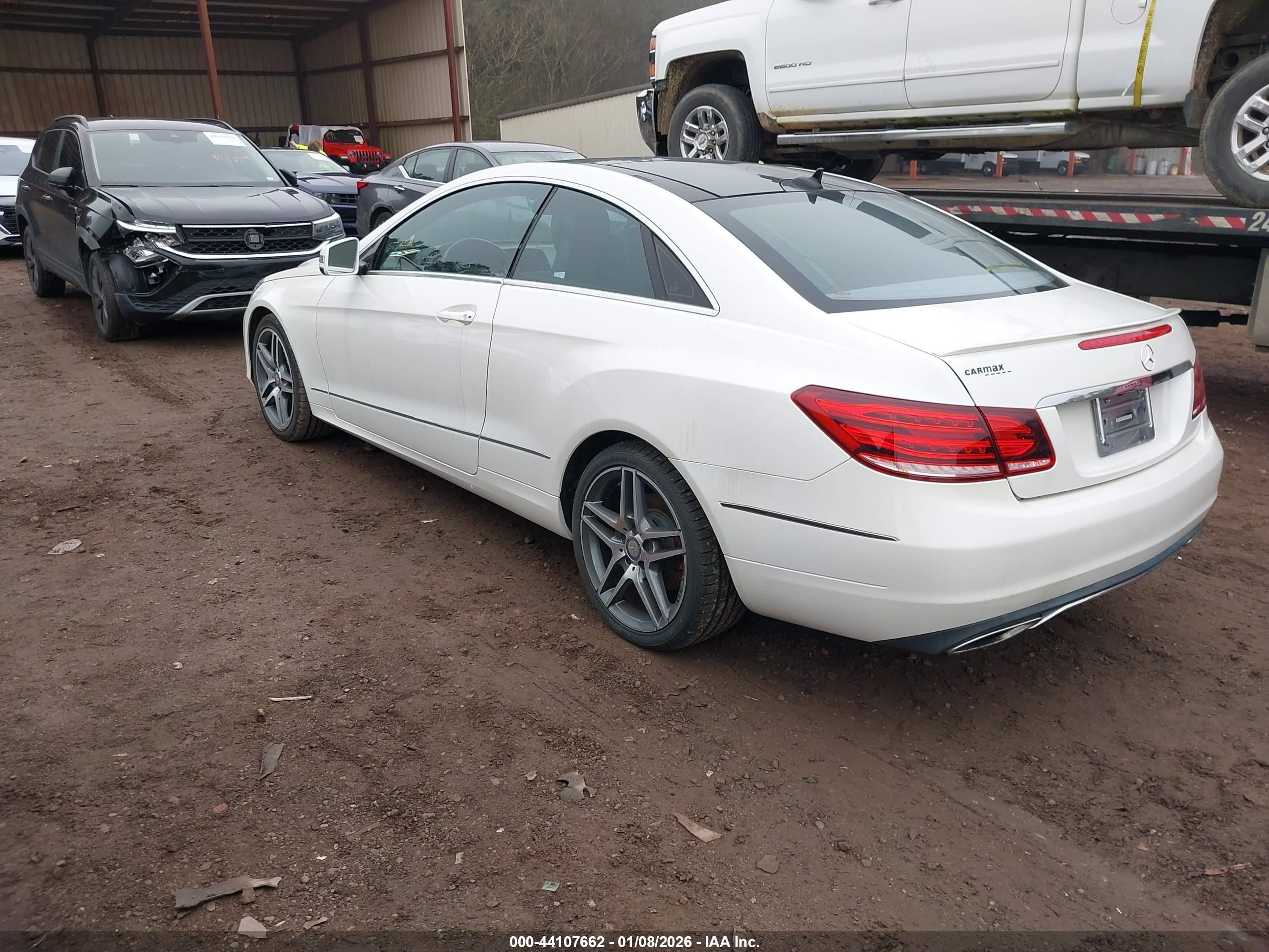 MERCEDES-BENZ E image 3