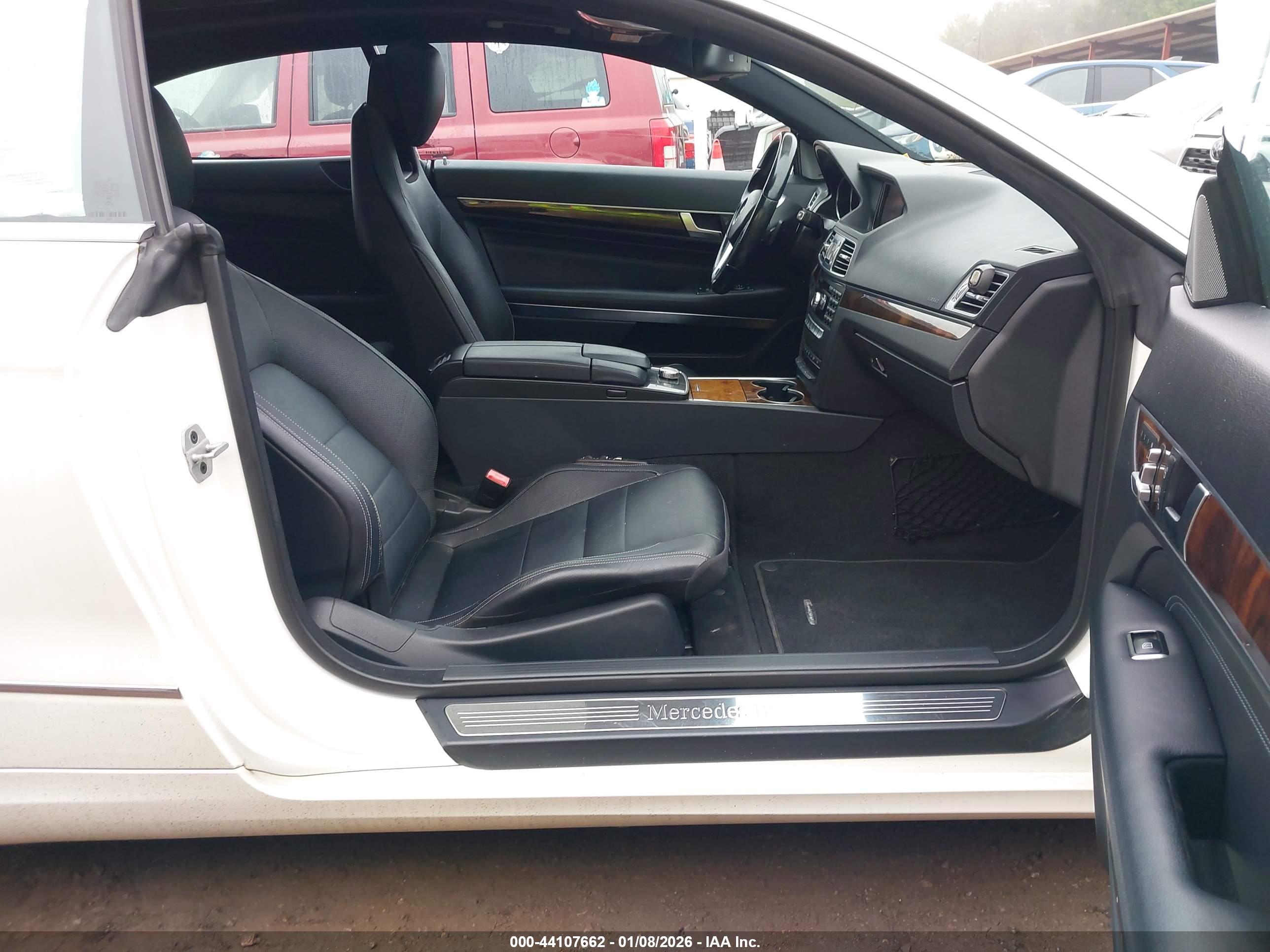 MERCEDES-BENZ E image 5