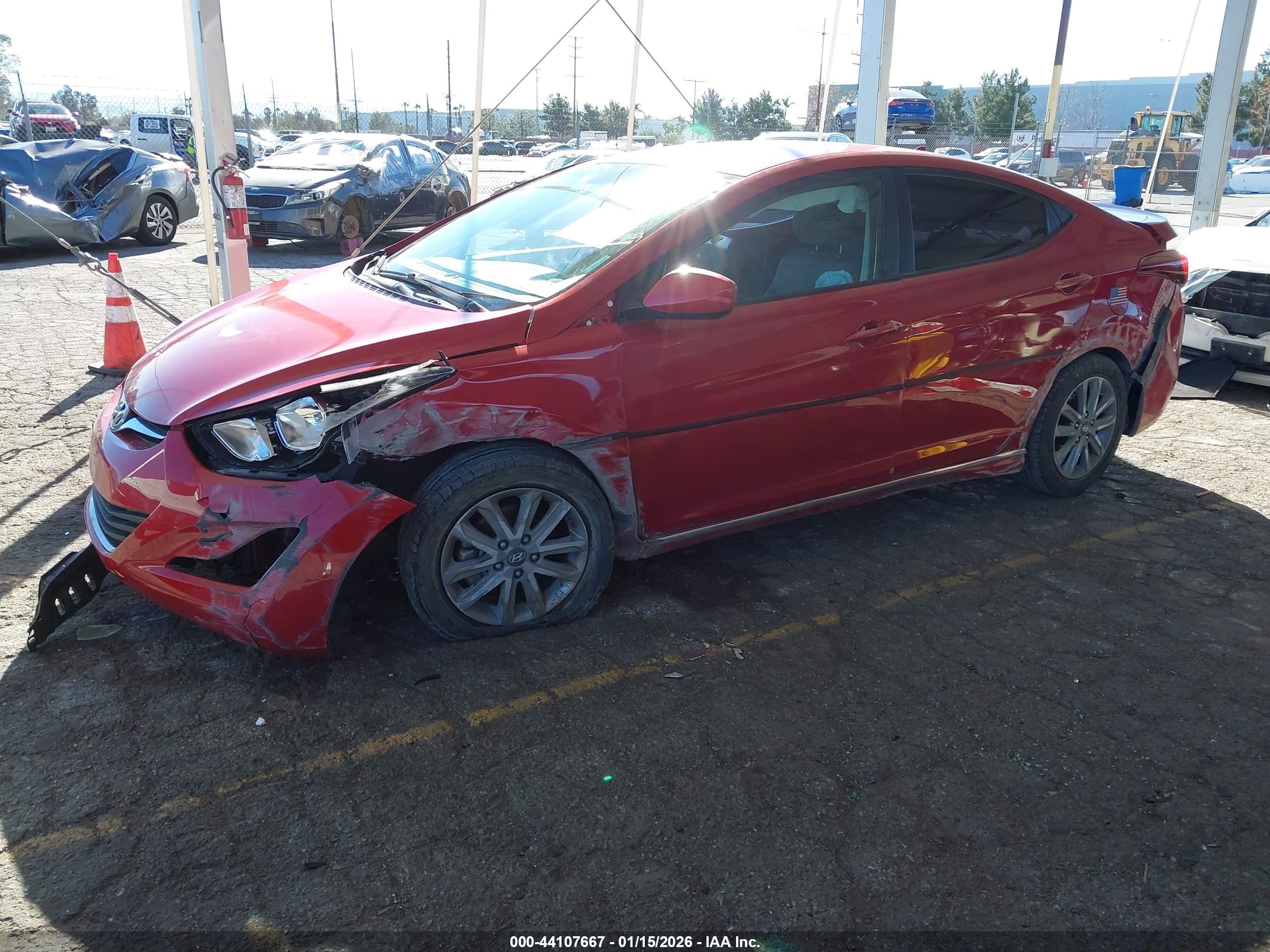 HYUNDAI ELANTRA image 2