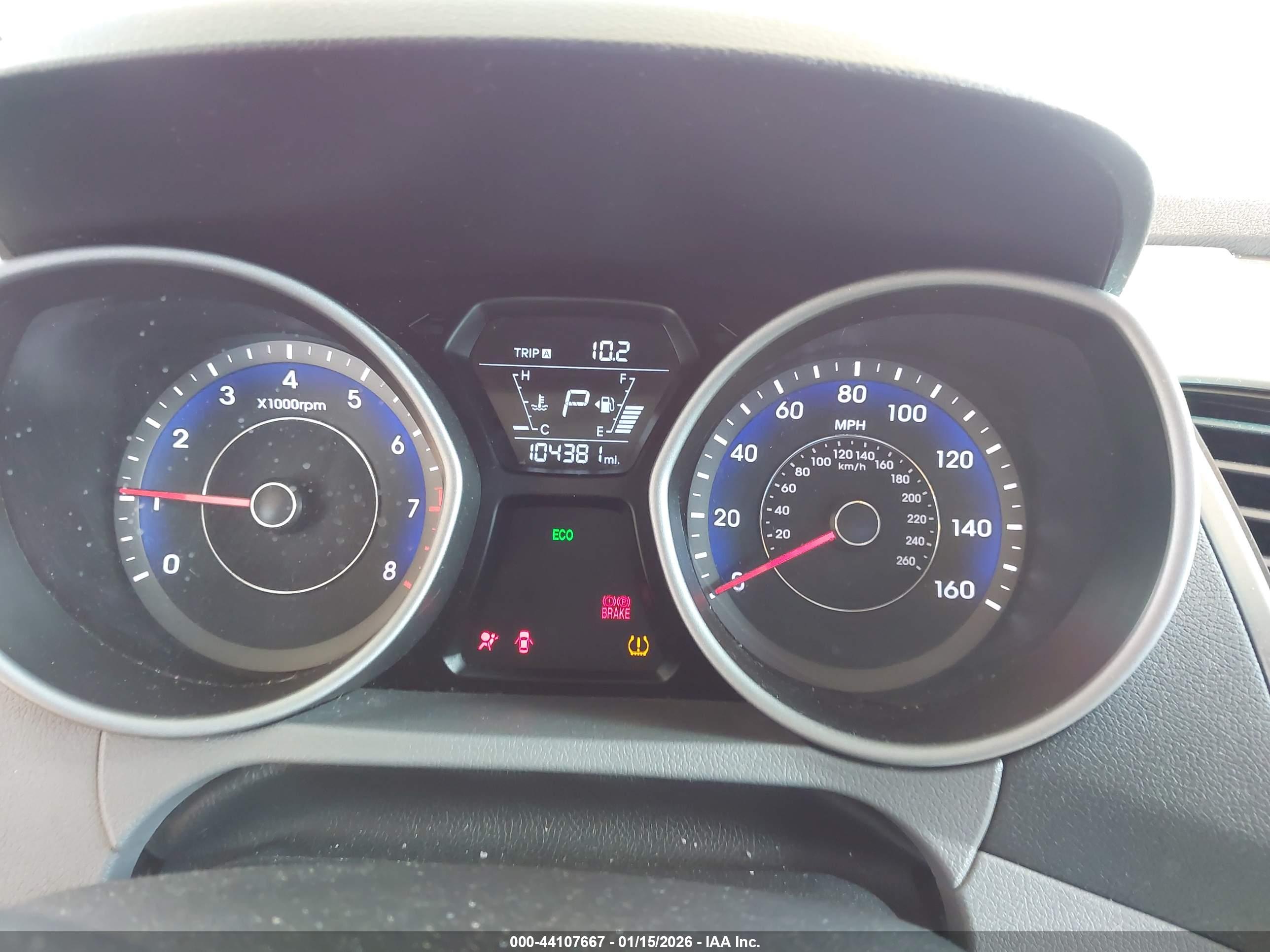 HYUNDAI ELANTRA image 7