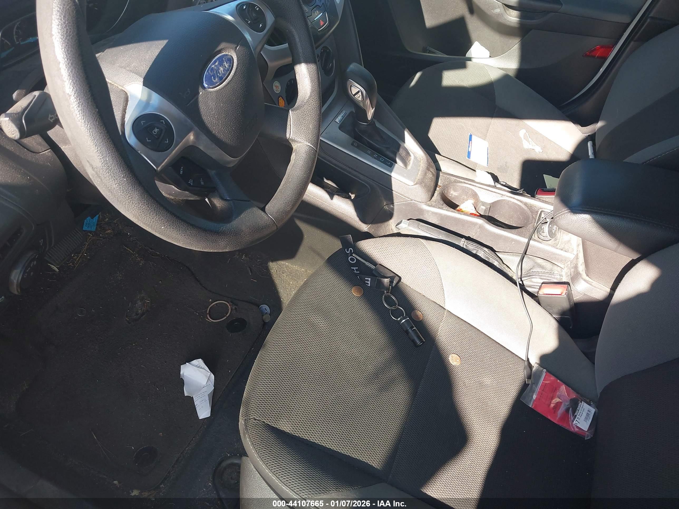 FORD FOCUS image 11