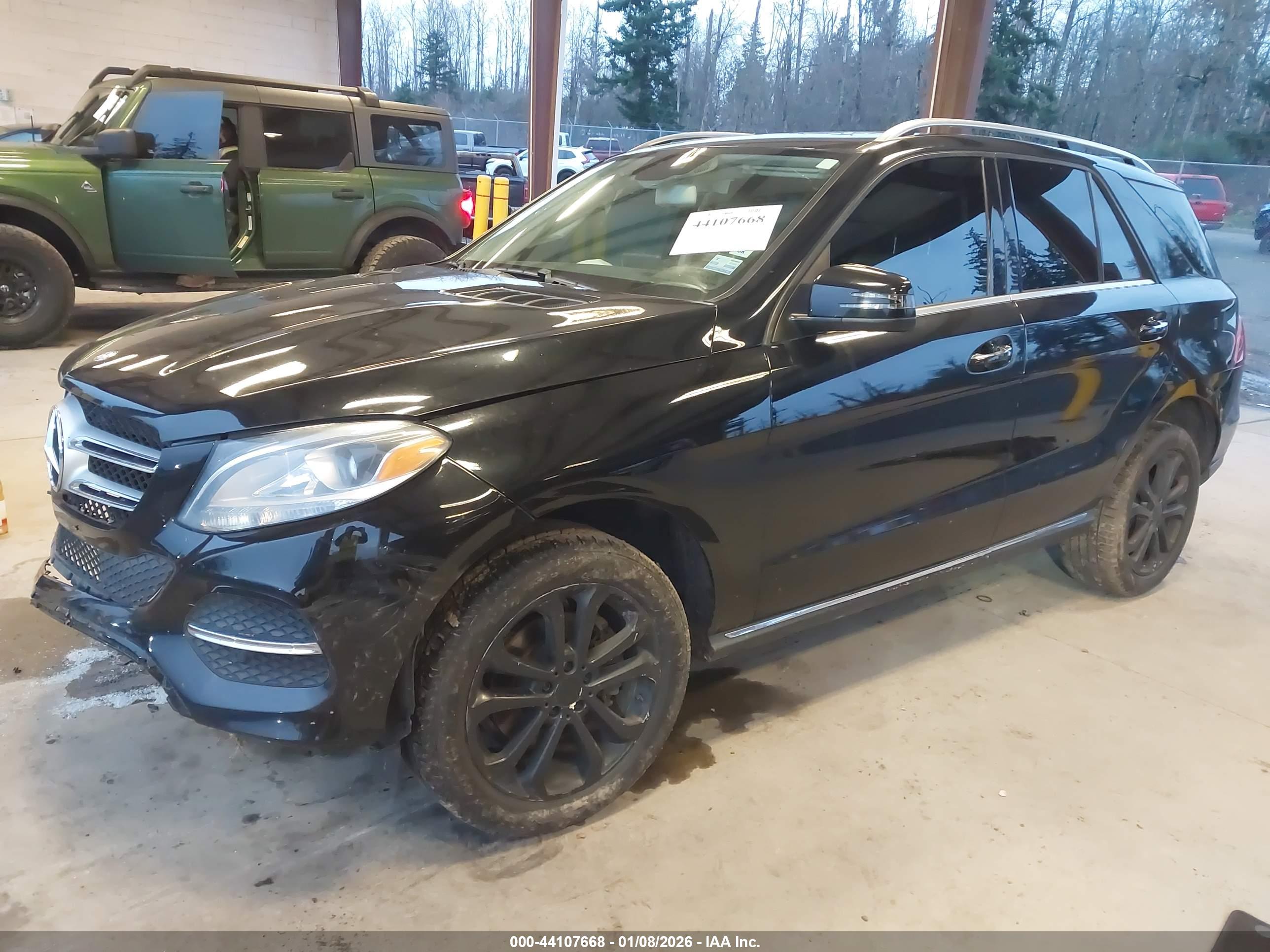 MERCEDES-BENZ GLE image 2