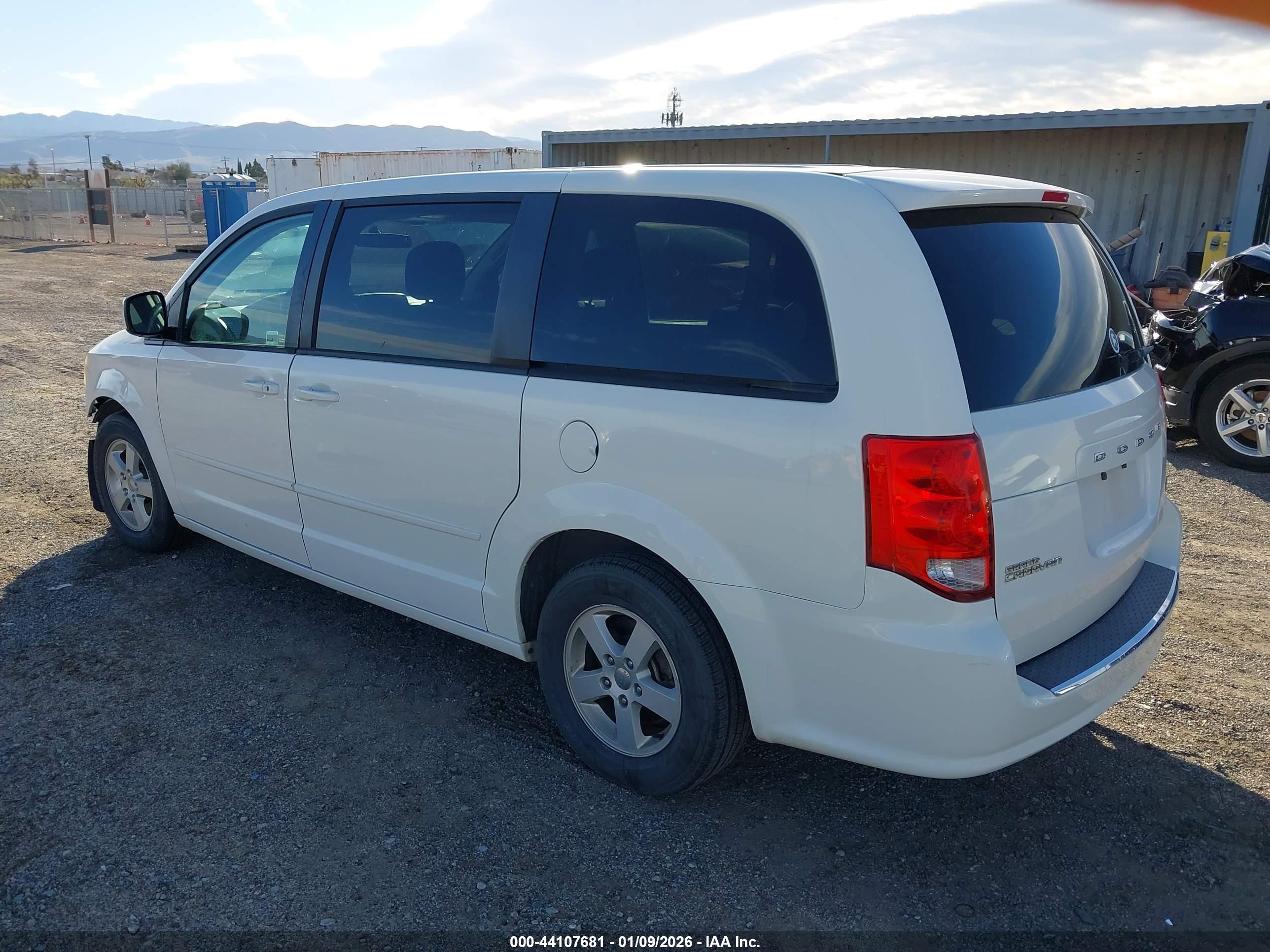 DODGE GRAND image 3
