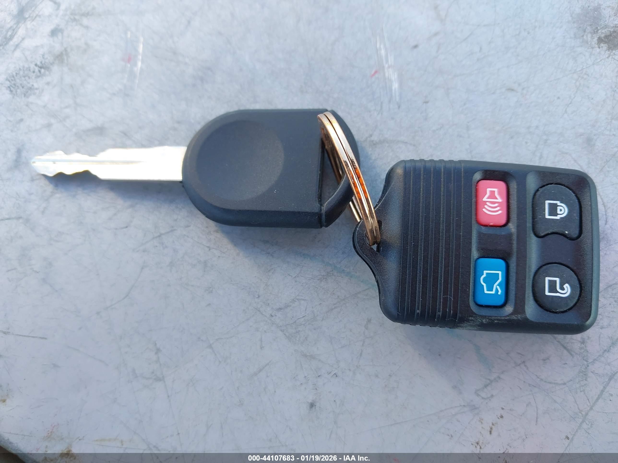FORD MUSTANG image 11