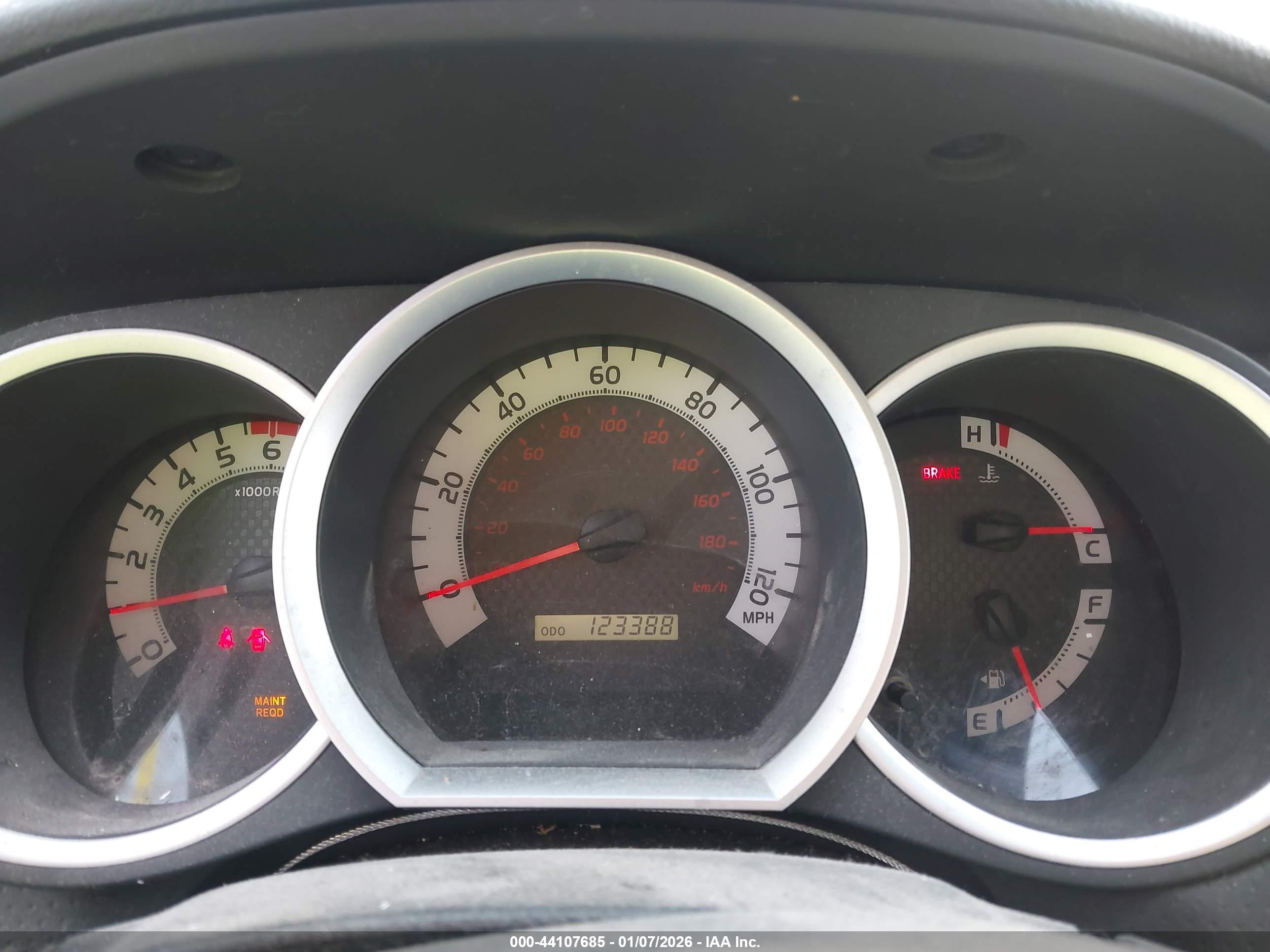 TOYOTA TACOMA image 7
