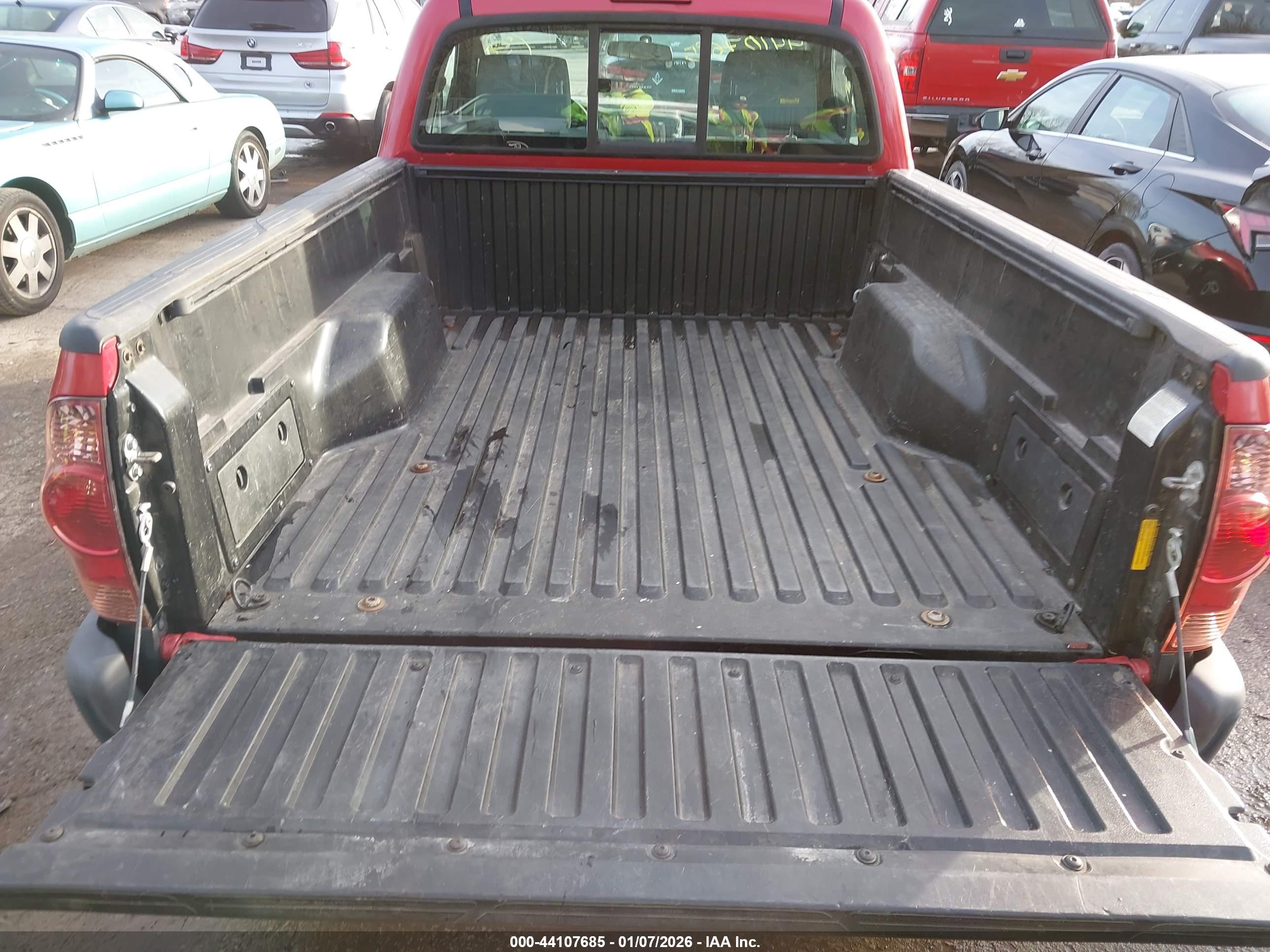 TOYOTA TACOMA image 8