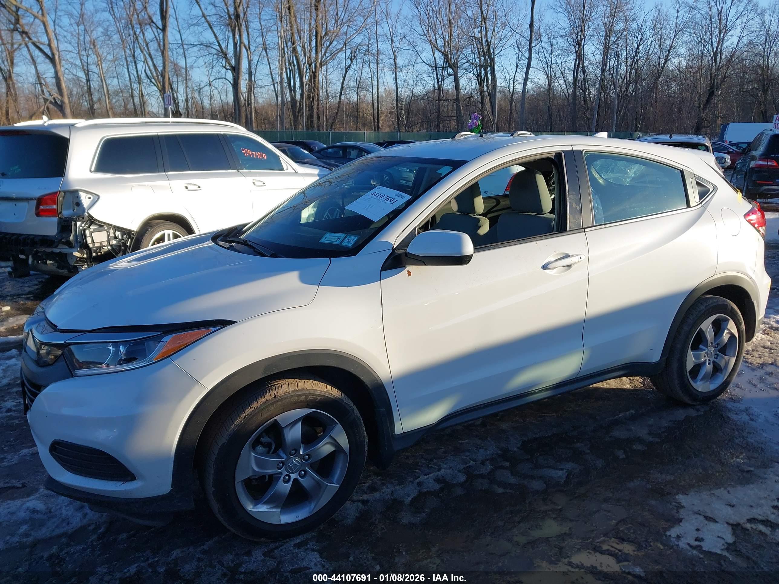 HONDA HR-V image 2