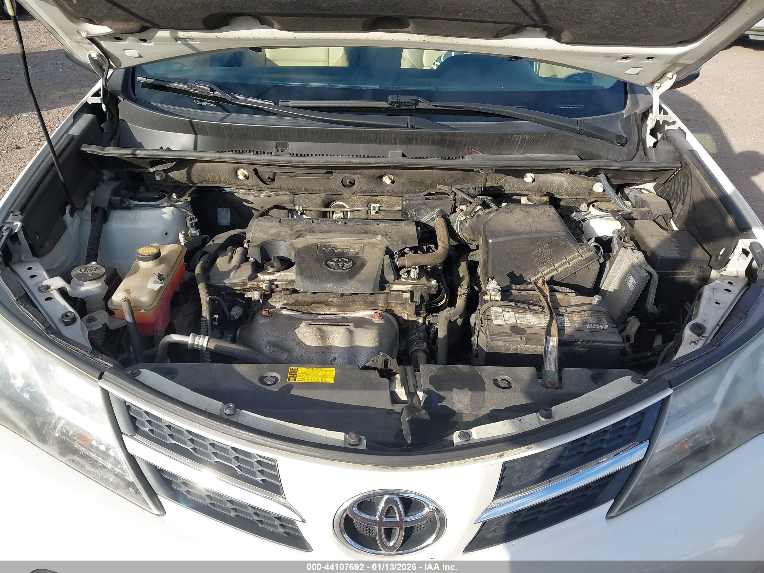 TOYOTA RAV4 image 10