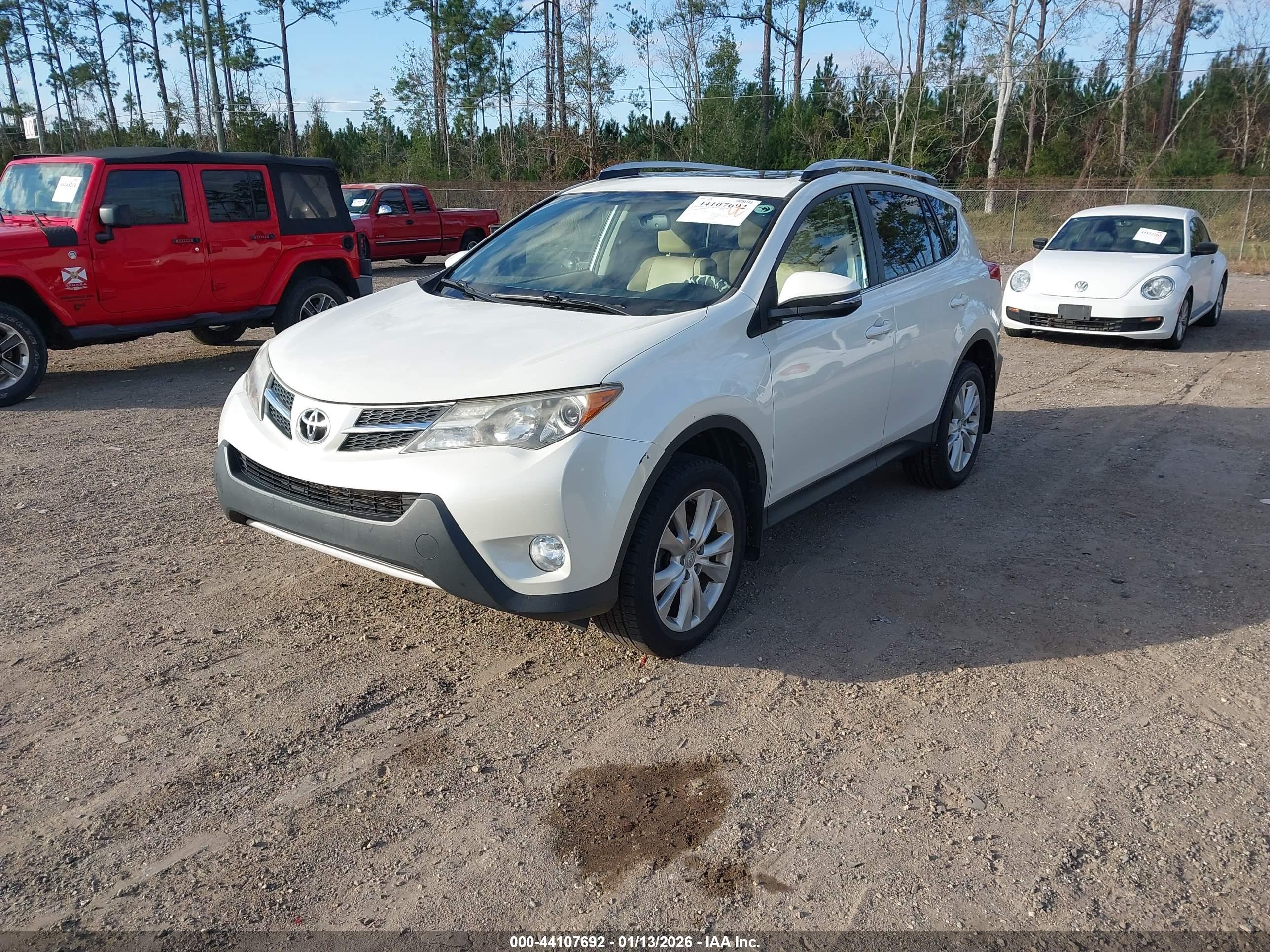 TOYOTA RAV4 image 2