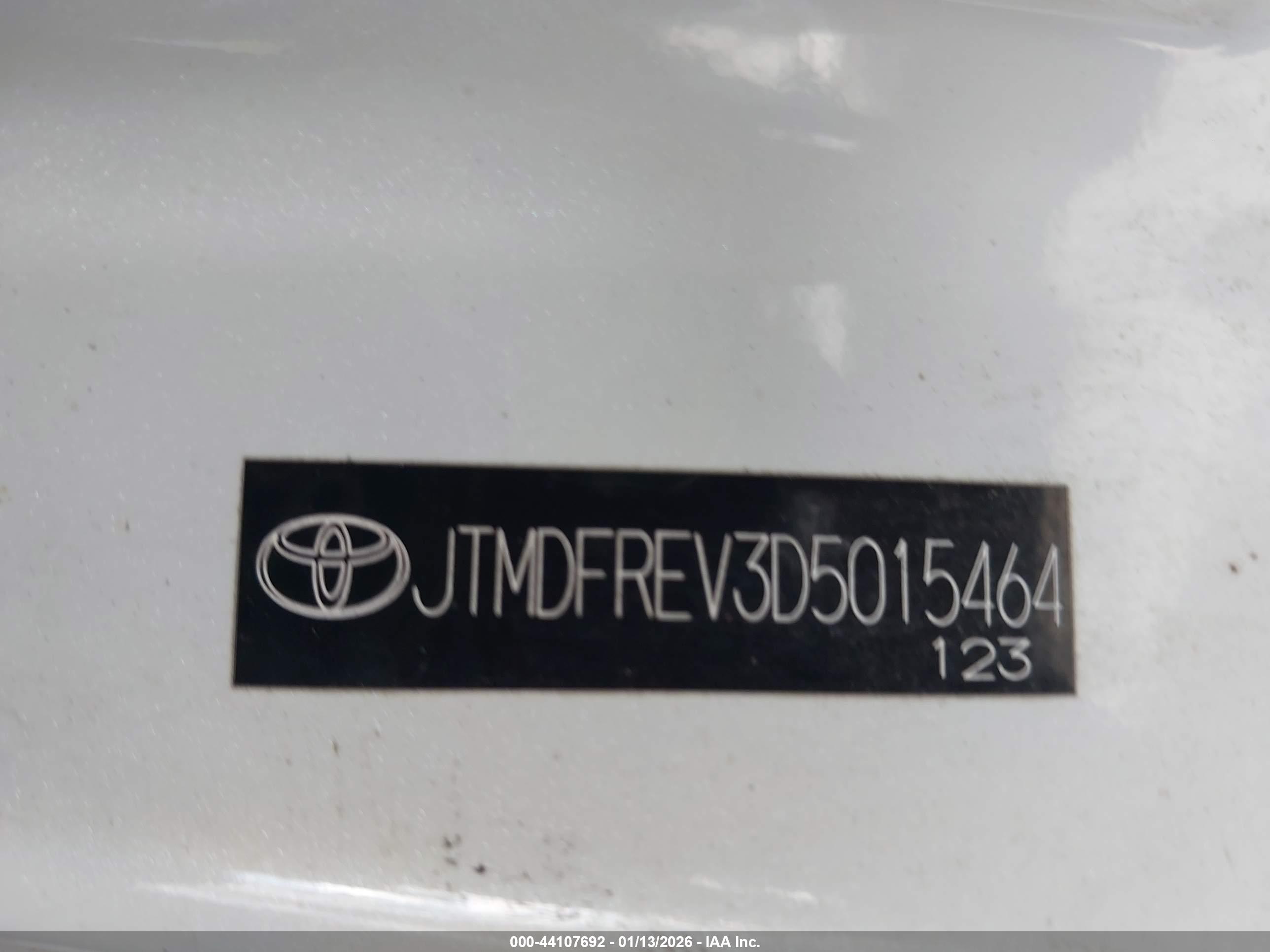TOYOTA RAV4 image 9