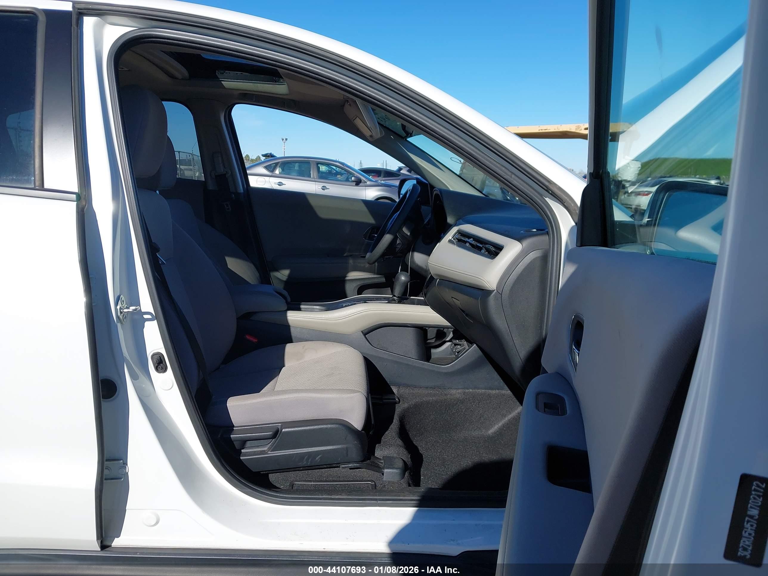 HONDA HR-V image 5