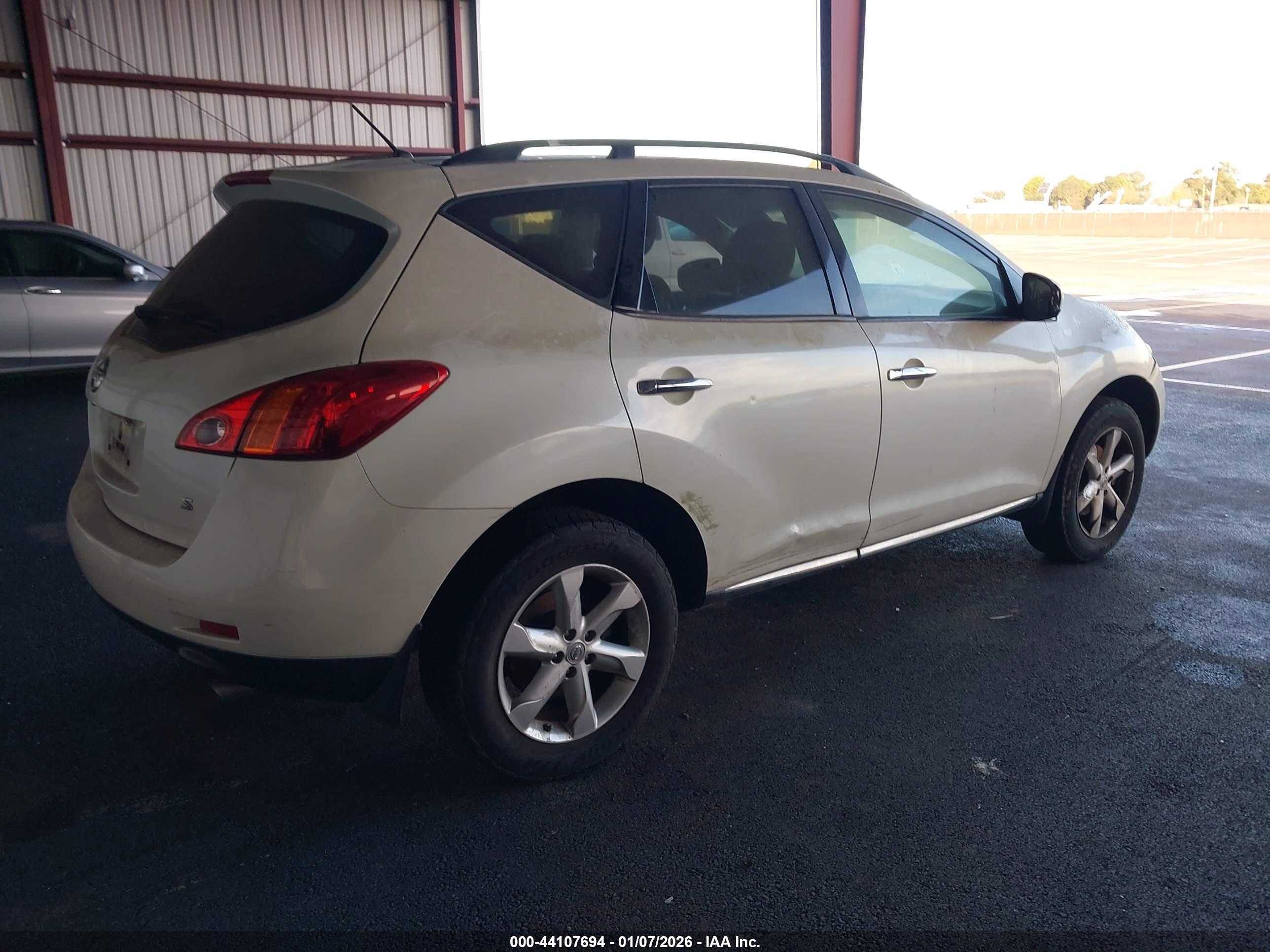 NISSAN MURANO image 4
