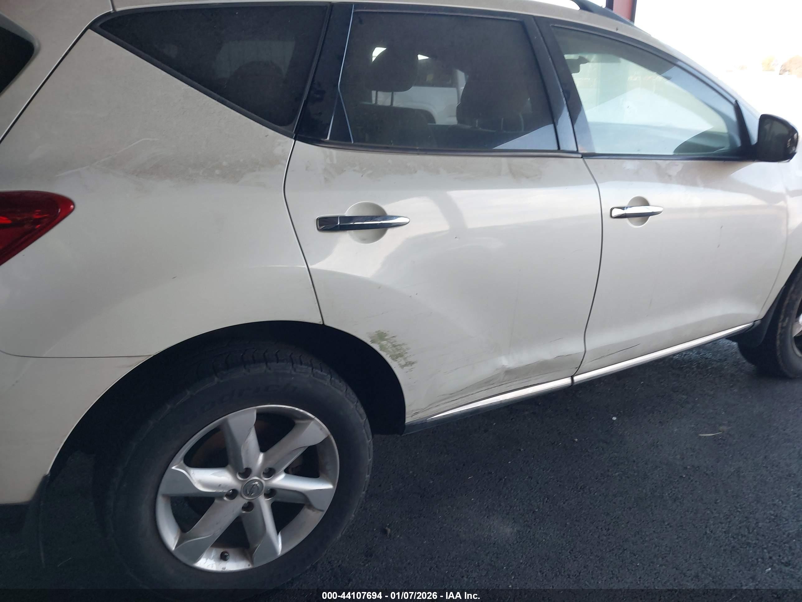 NISSAN MURANO image 6
